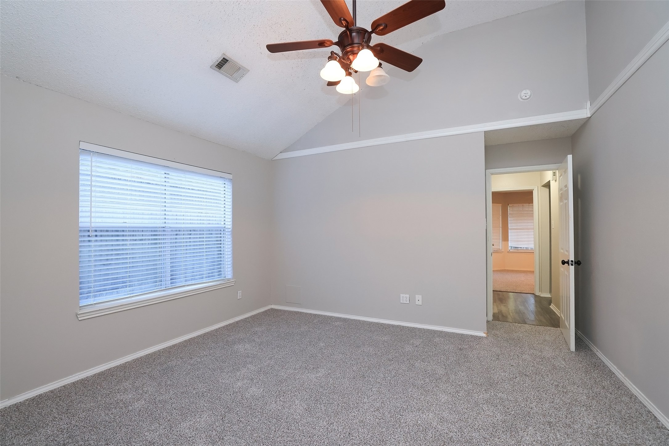 9130 Kirkleigh Street Property Photo 25