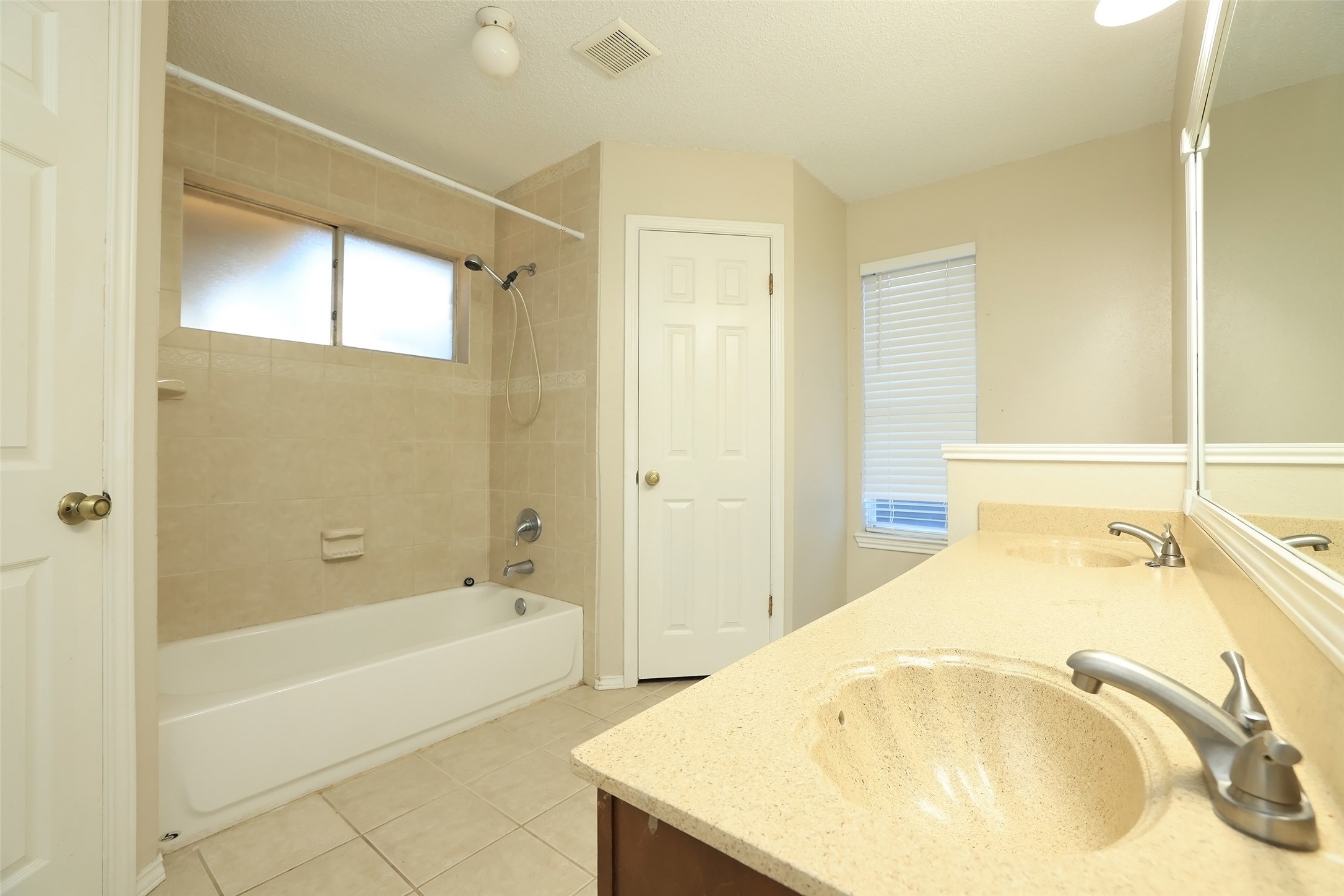 9130 Kirkleigh Street Property Photo 26
