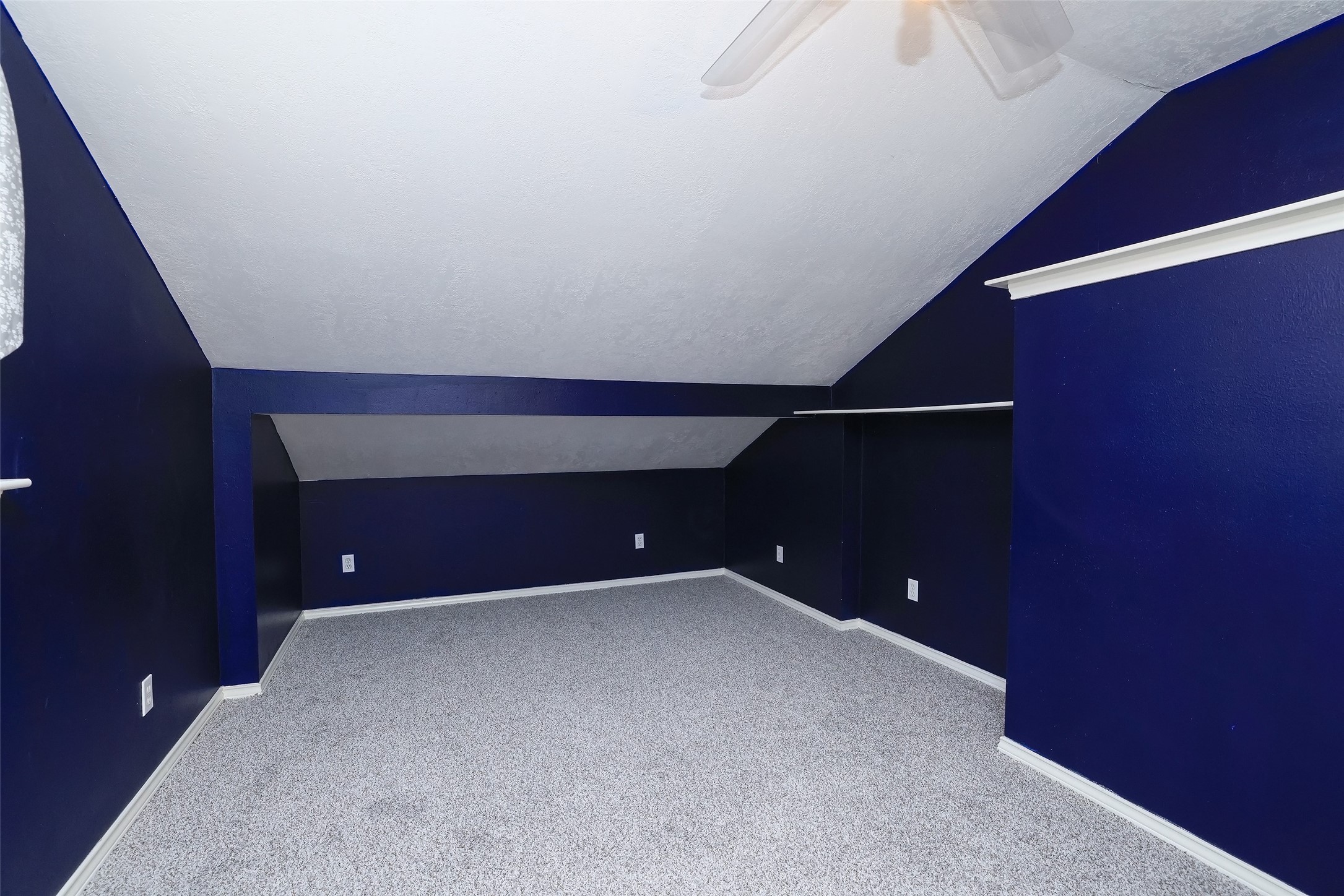 9130 Kirkleigh Street Property Photo 28