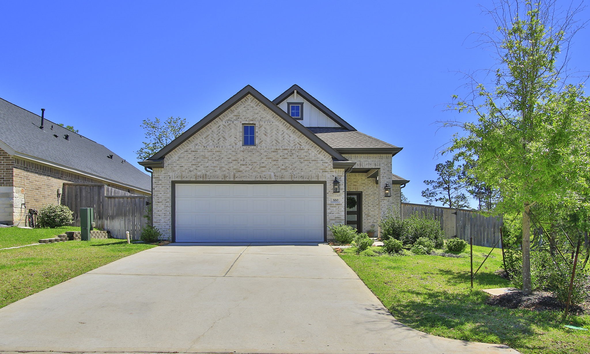 320 Rise Lane Property Photo 1