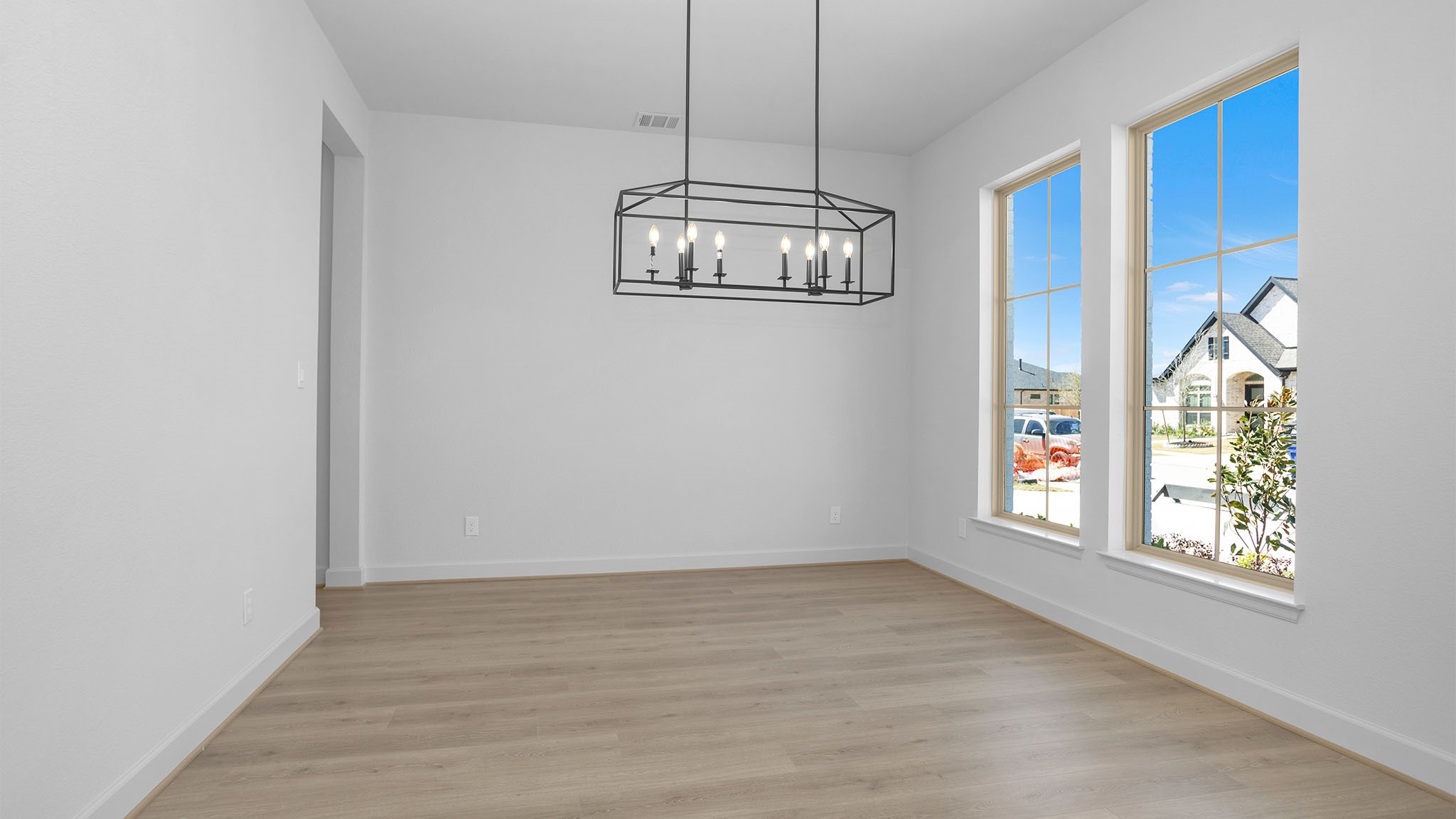 9011 Boardwalk Place Property Photo 8