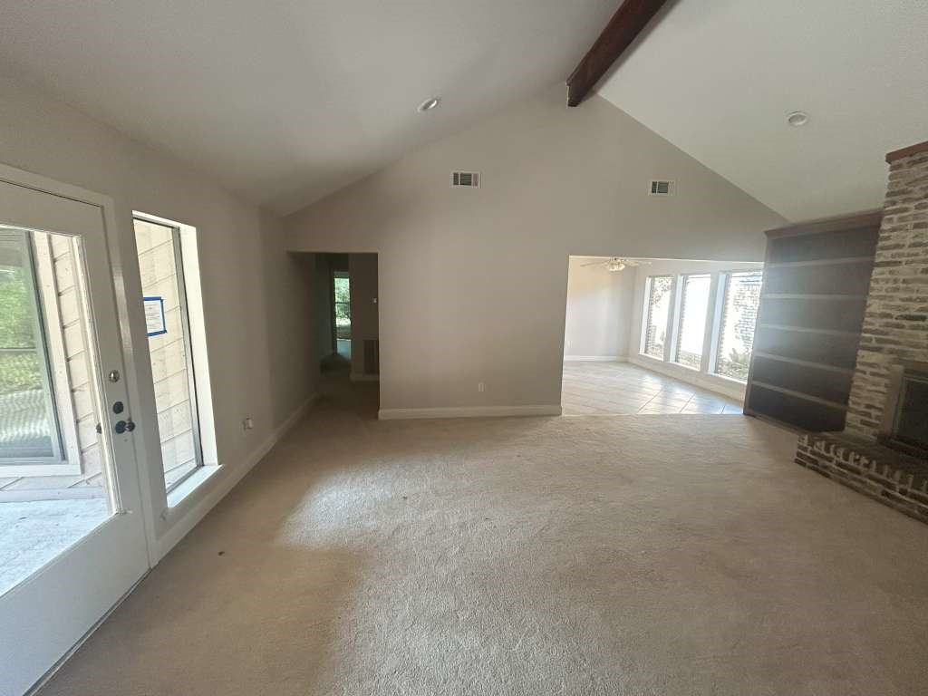 12 Windsor Court Property Photo 1