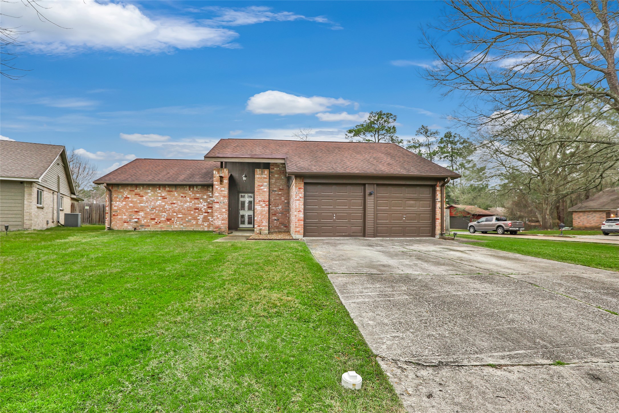 1102 Hitch Court Property Photo 1