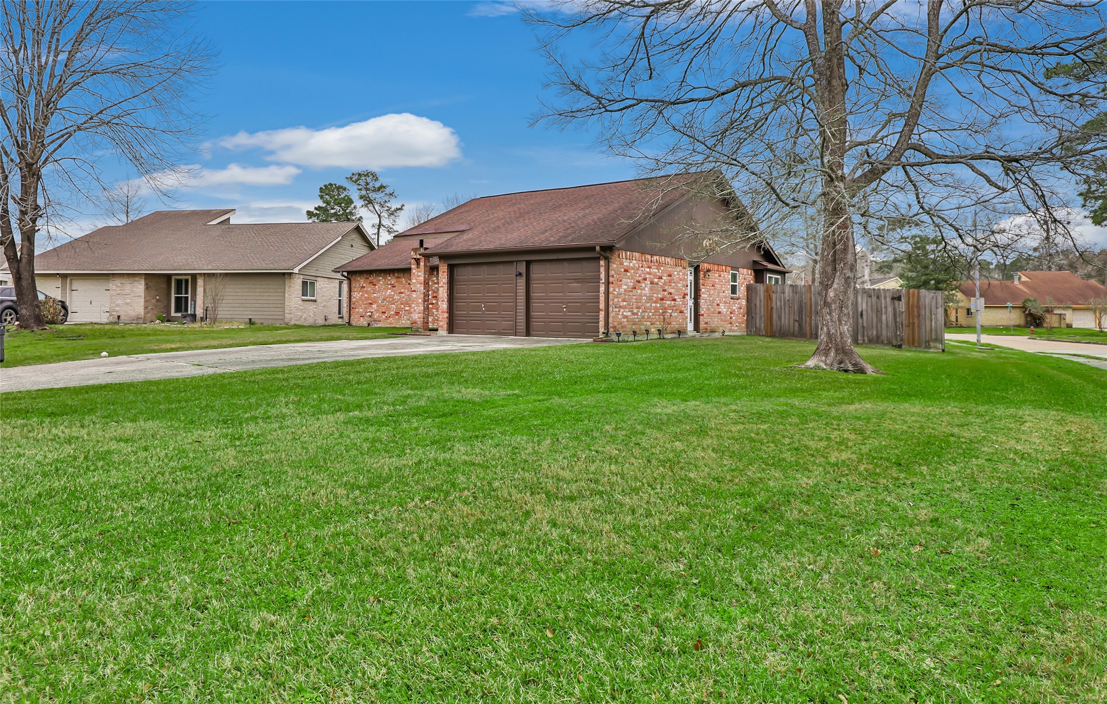 1102 Hitch Court Property Photo 2