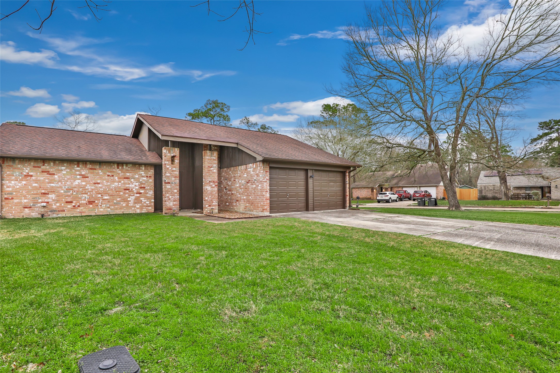 1102 Hitch Court Property Photo 3