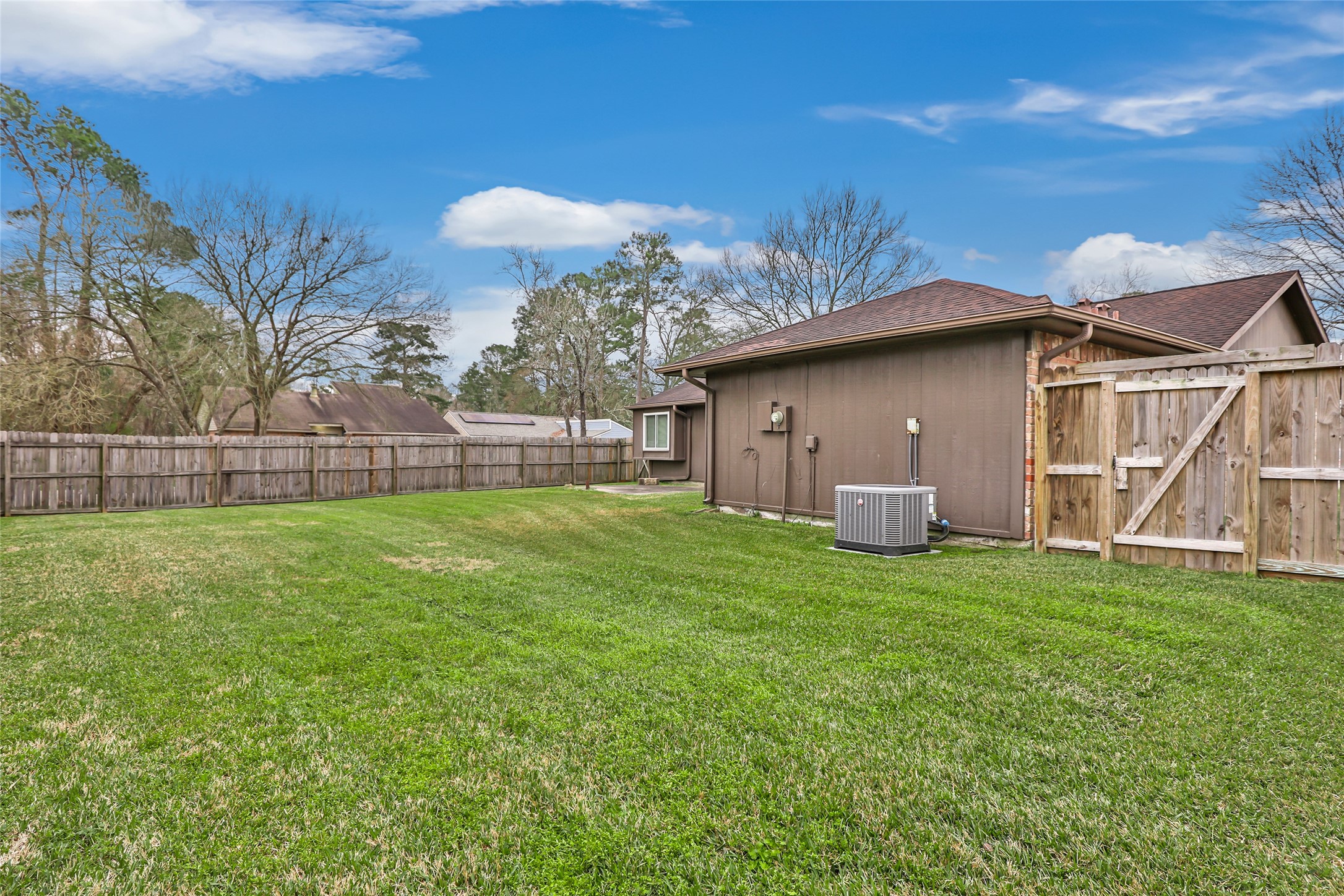 1102 Hitch Court Property Photo 6