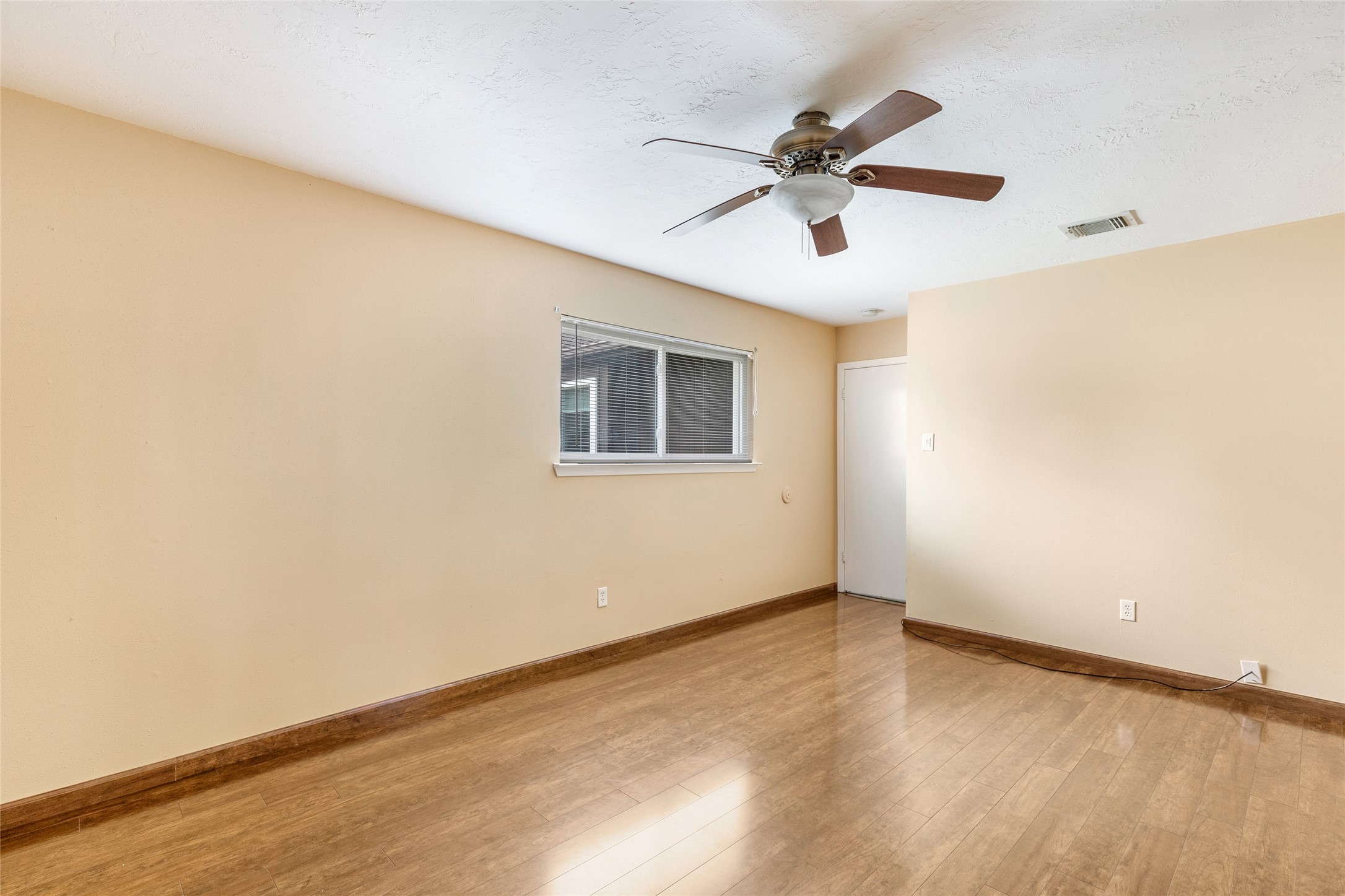 1102 Hitch Court Property Photo 21