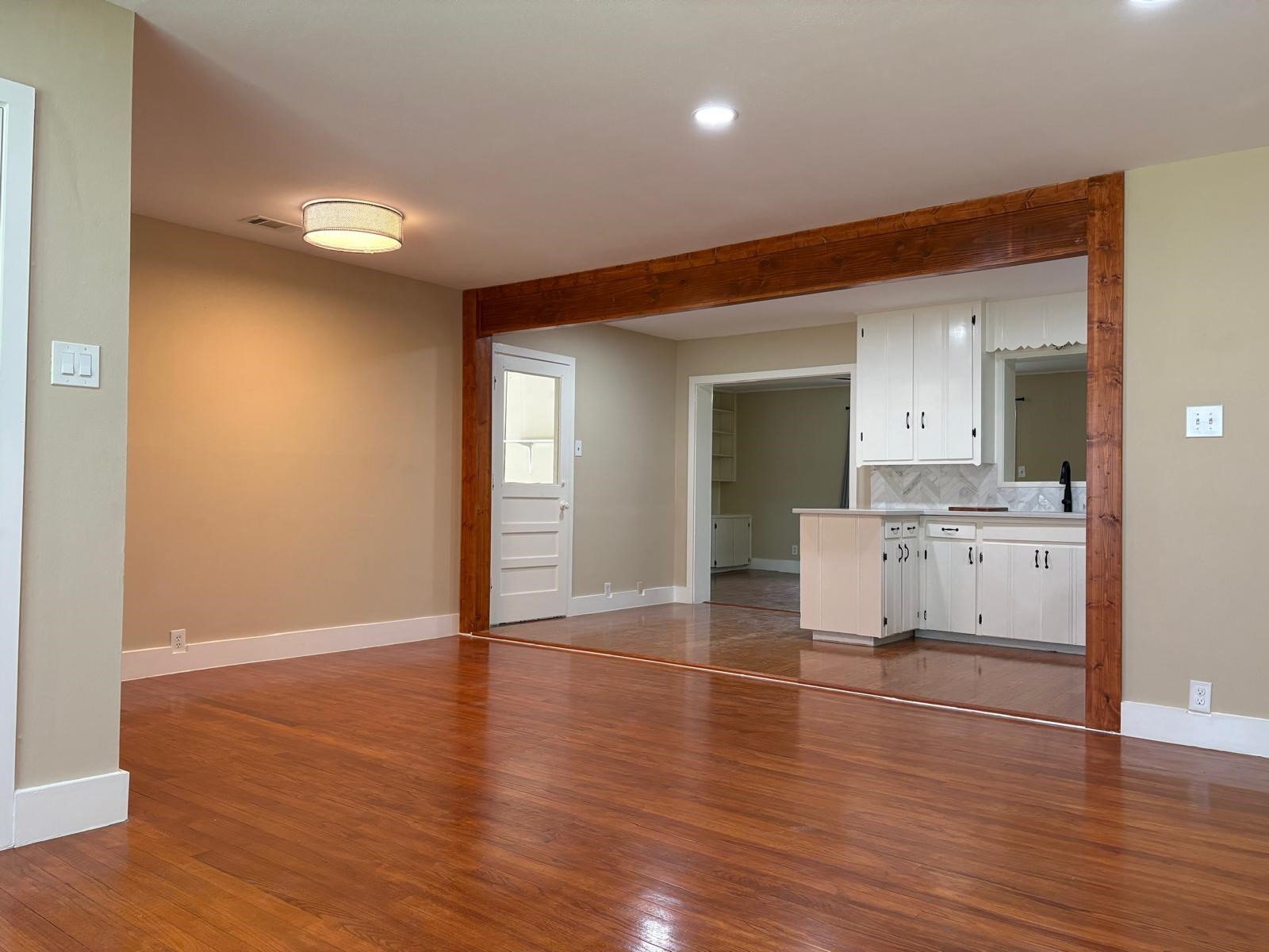 1411 Ansbury Drive Property Photo 9