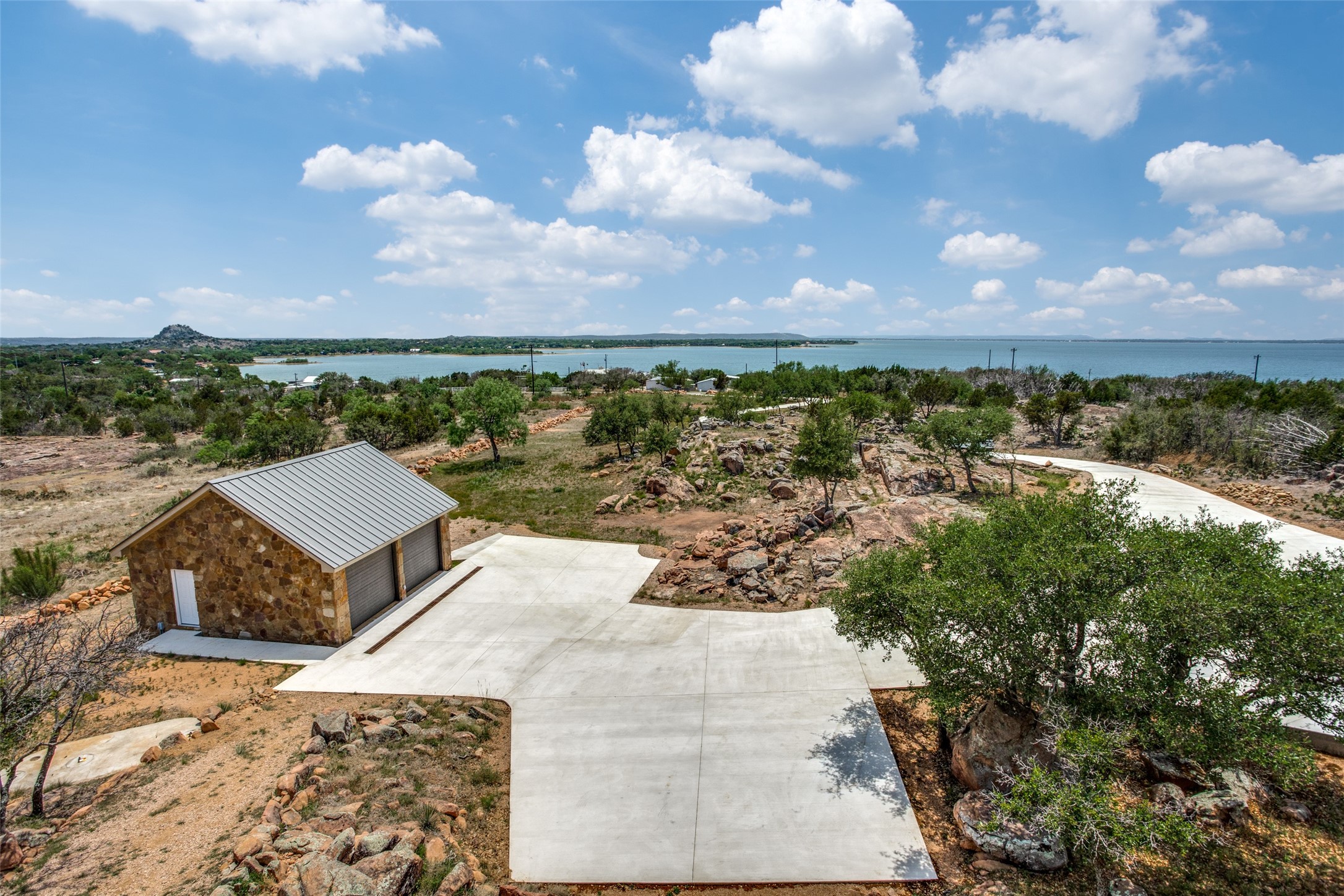 214 Peninsula Drive Property Photo 6