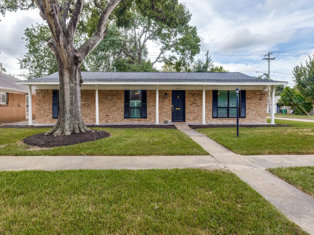 5933 Birdwood Road Property Photo 1