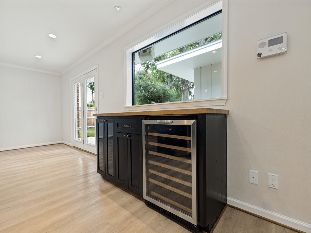 5933 Birdwood Road Property Photo 12