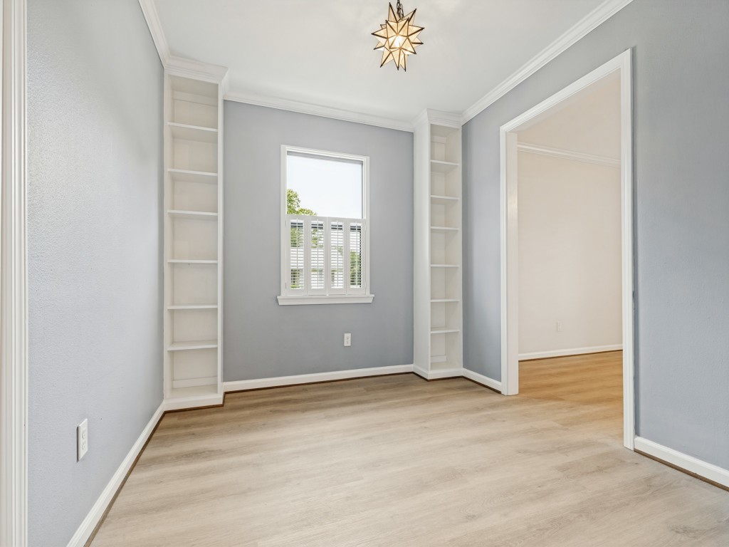 5933 Birdwood Road Property Photo 15