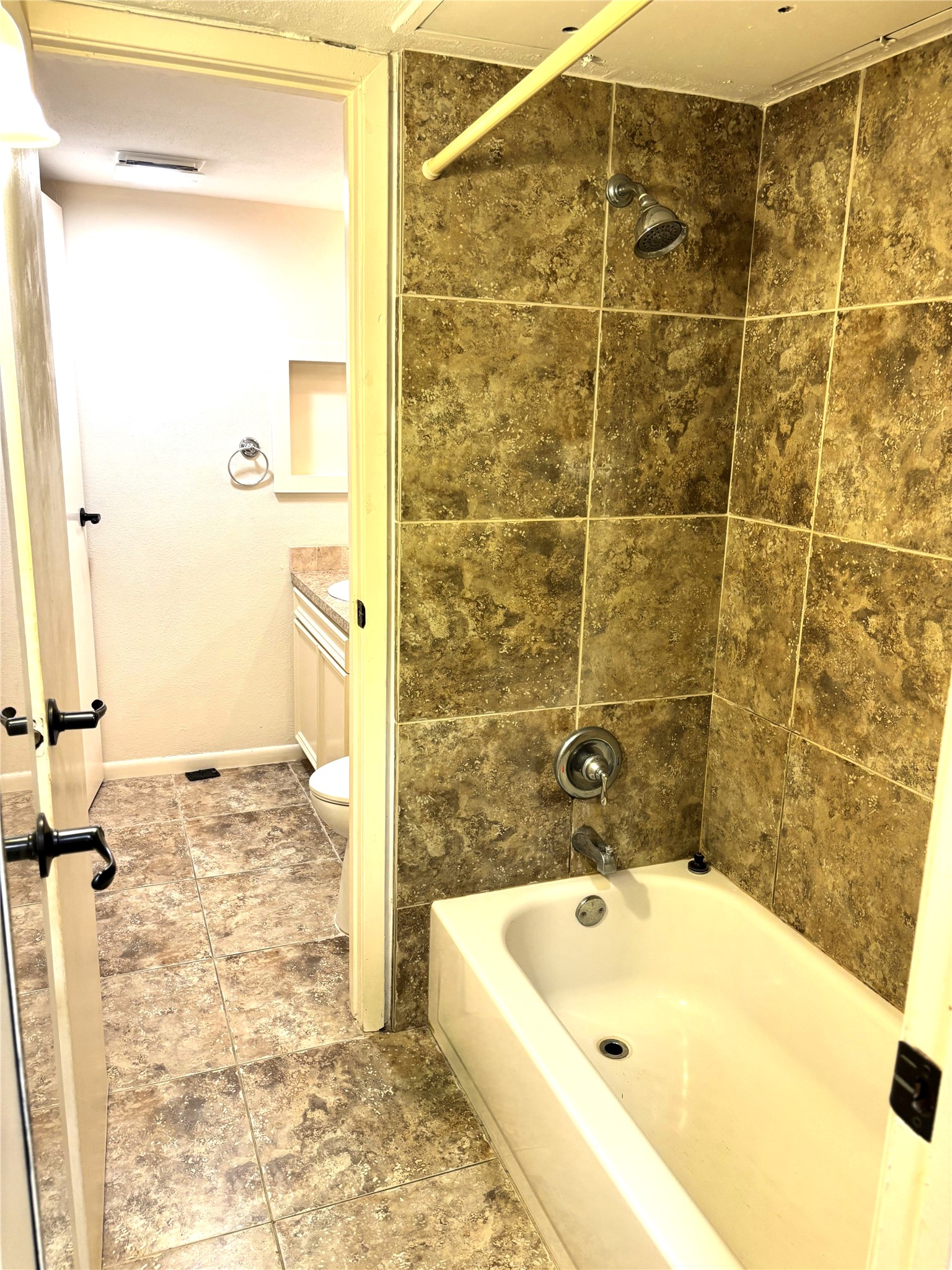 3025 Walnut Bend Lane 31 Property Photo 14