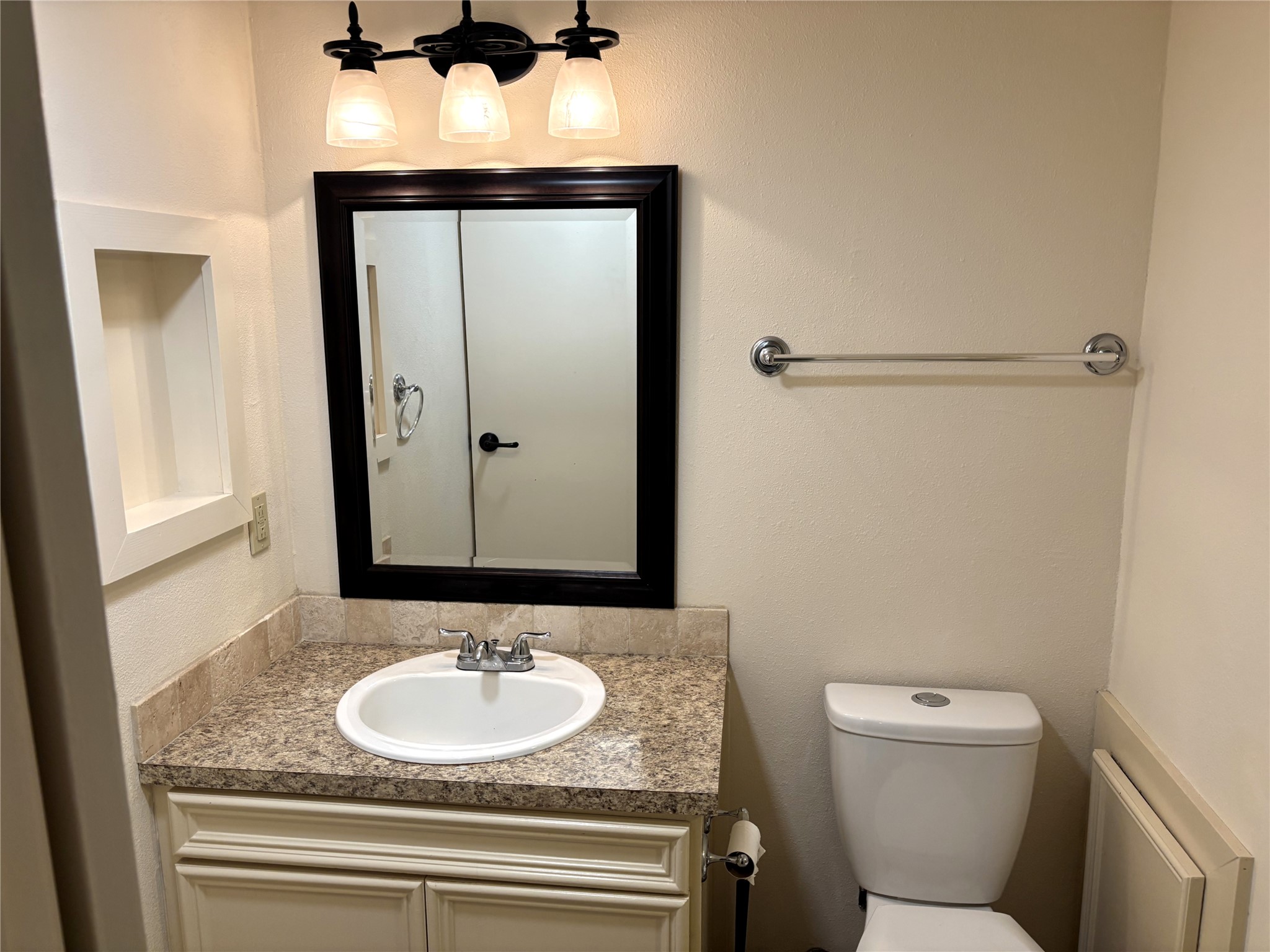 3025 Walnut Bend Lane 31 Property Photo 15