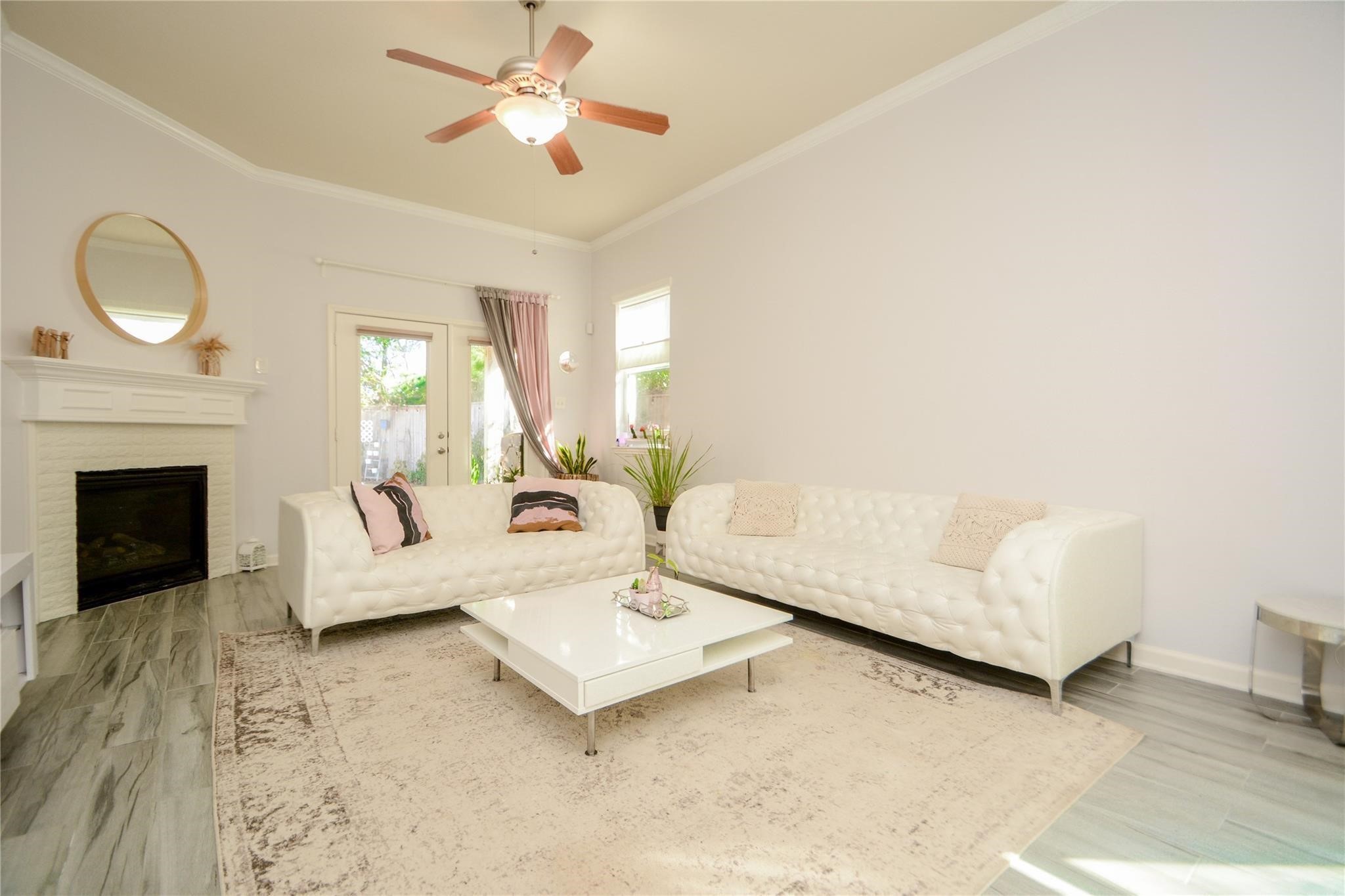 10 Tealight Place Property Photo 5