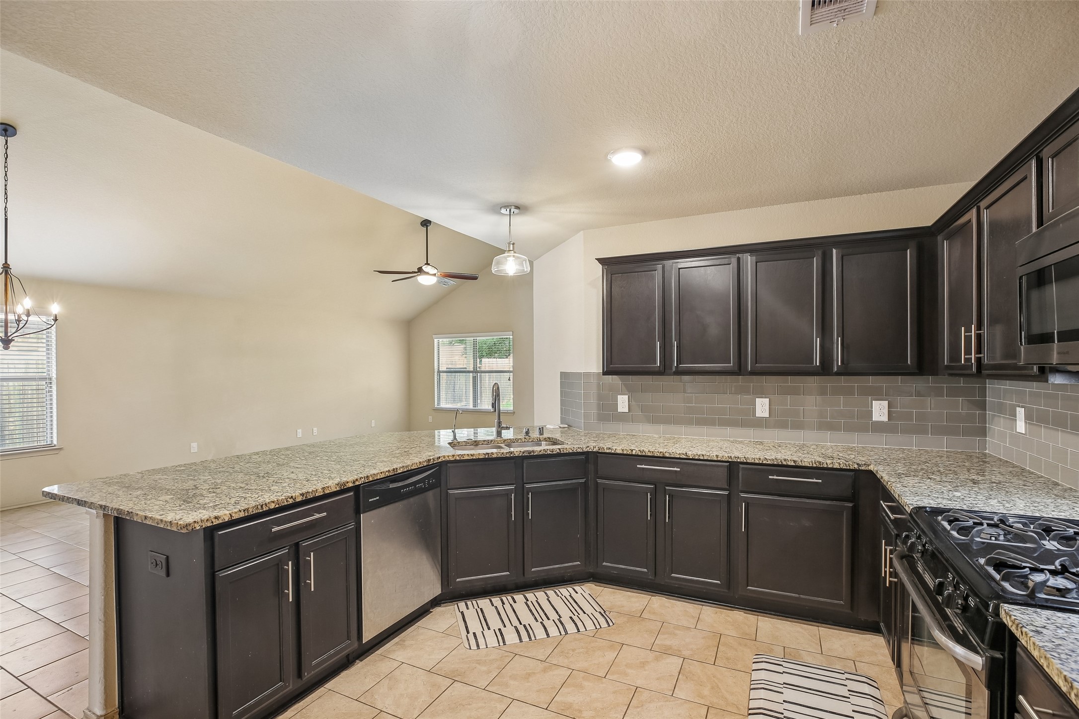 23038 Ari Creek Way Property Photo 9