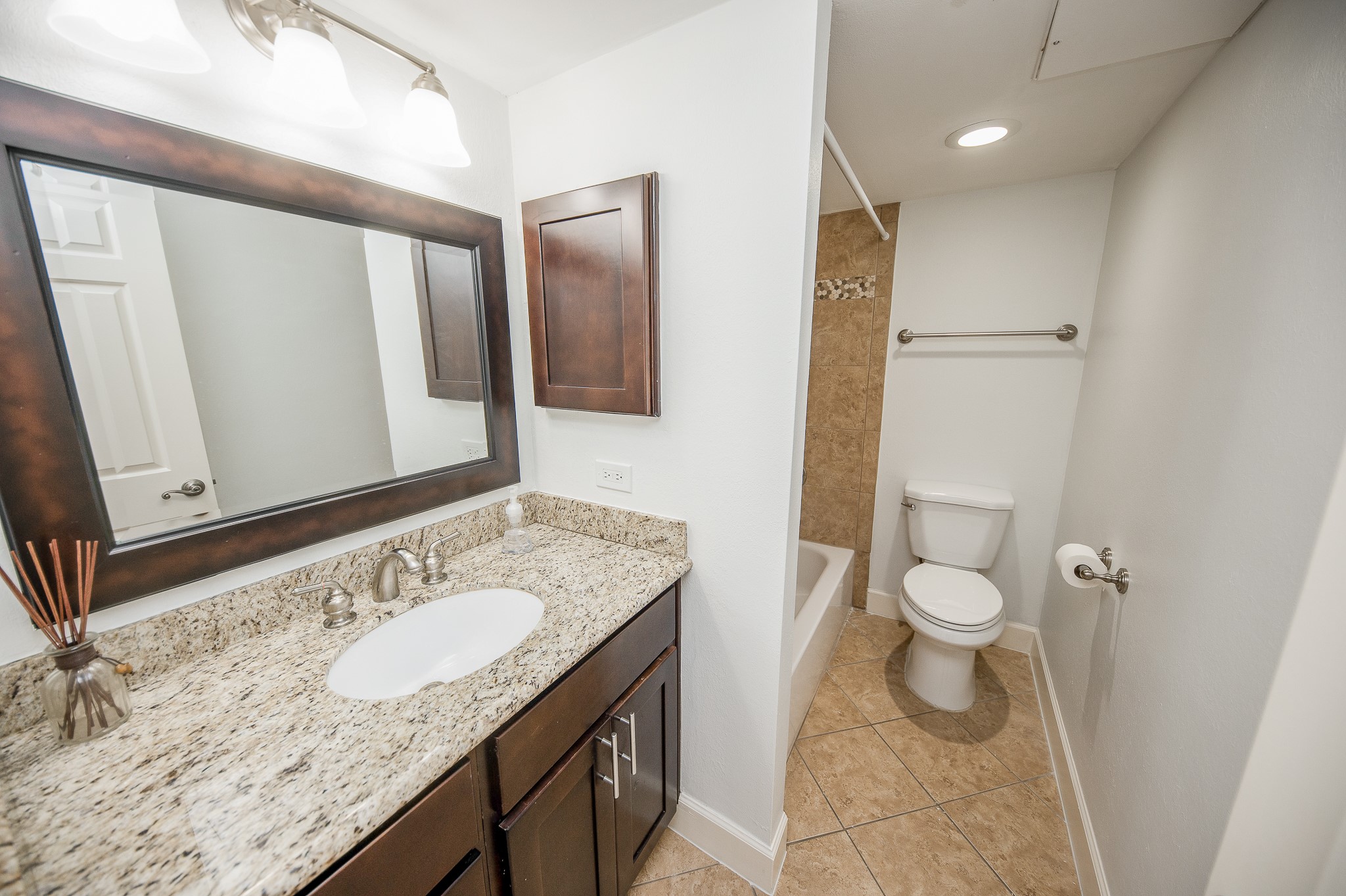3525 Sage Road 710 Property Photo 5