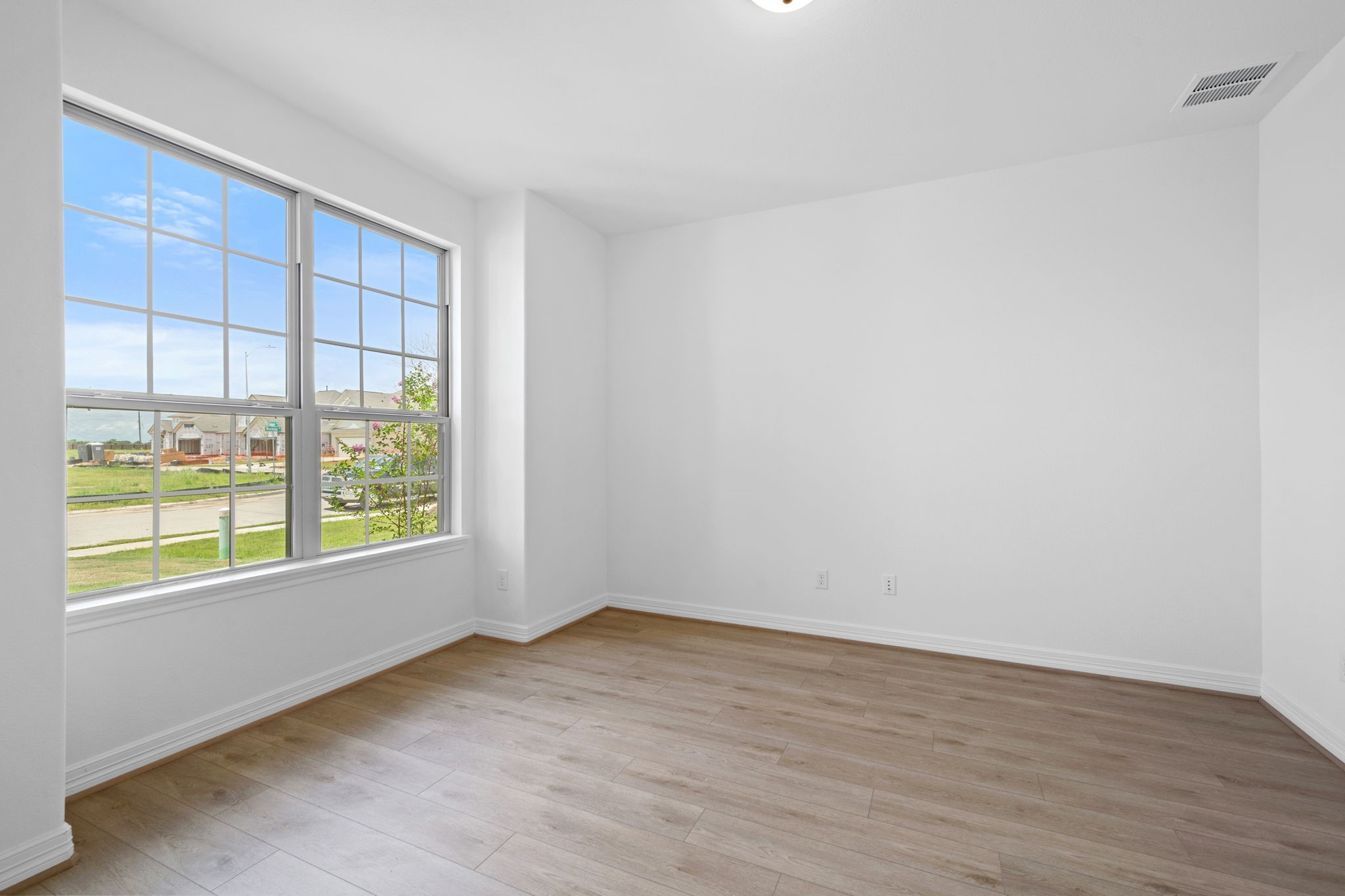 16003 Switchgrass Court Property Photo 5