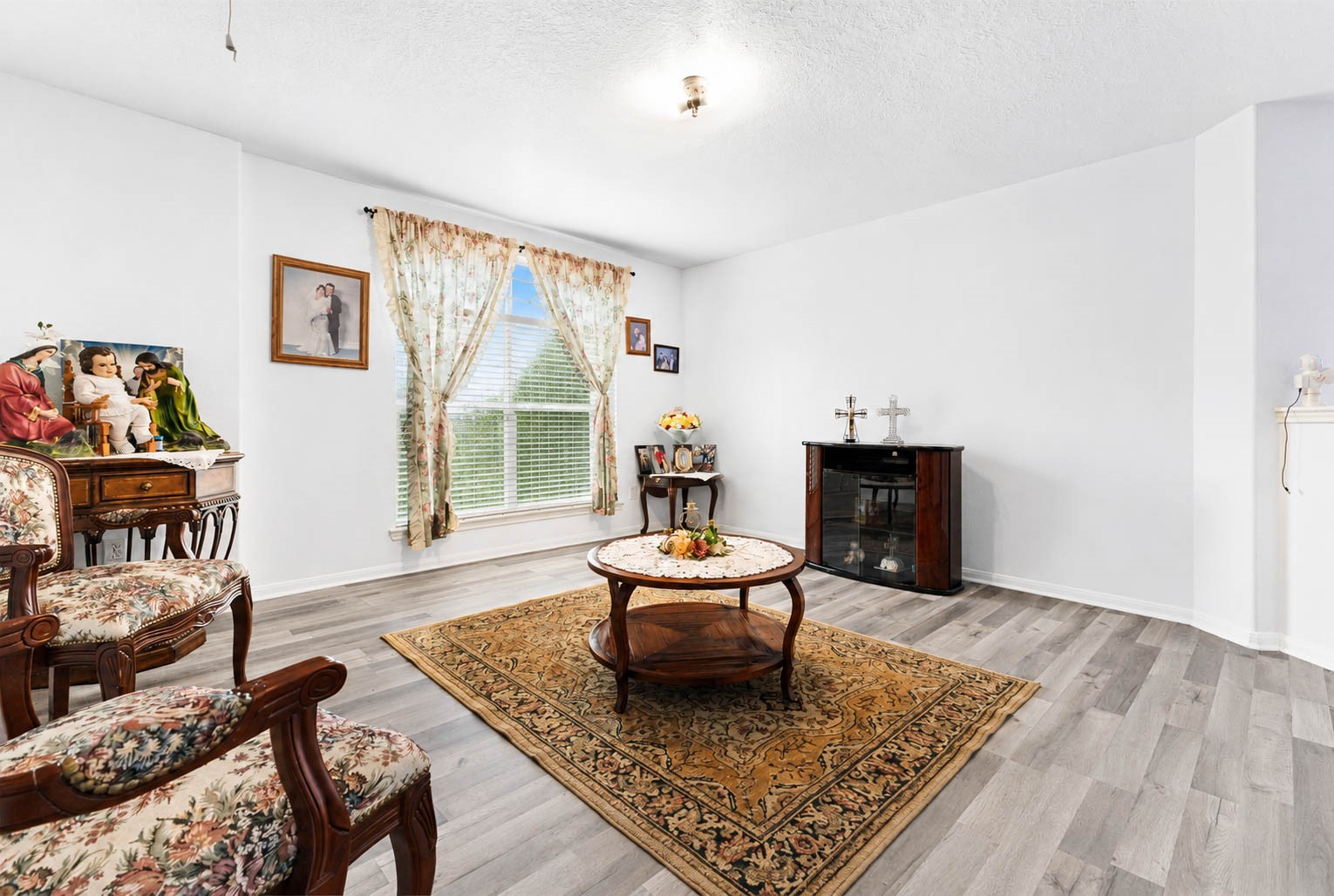 21003 Roxette Court Property Photo 18