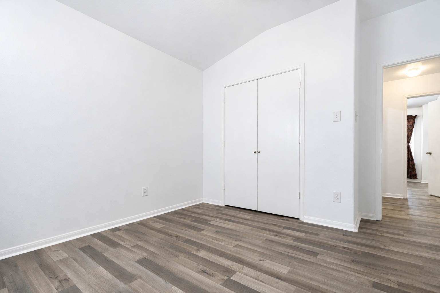 21003 Roxette Court Property Photo 24