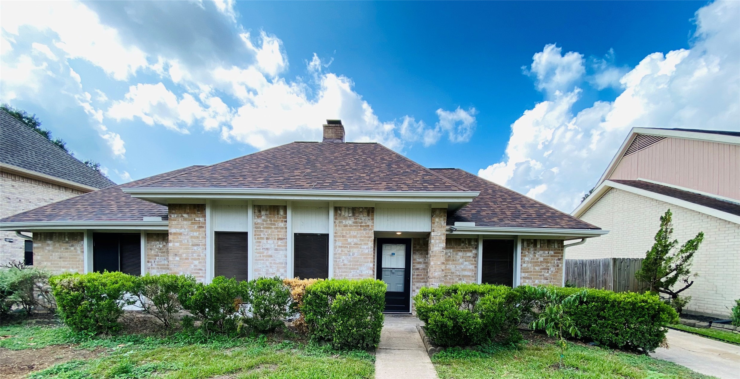 14815 Earlswood Drive Property Photo 1
