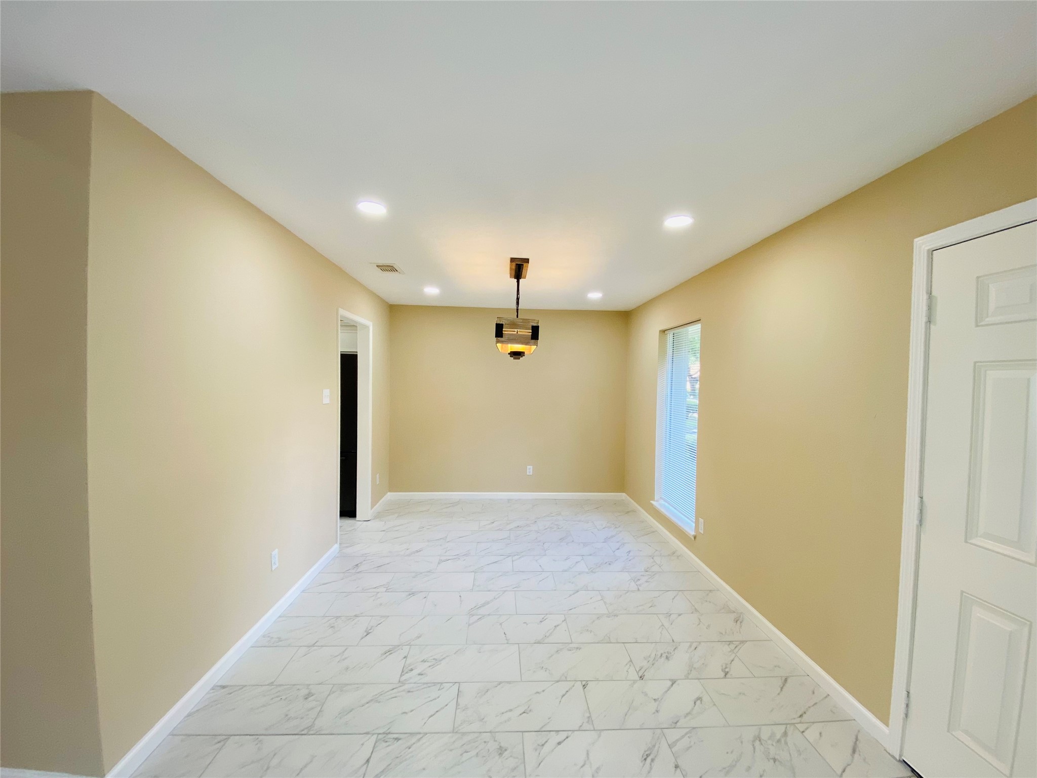 14815 Earlswood Drive Property Photo 7