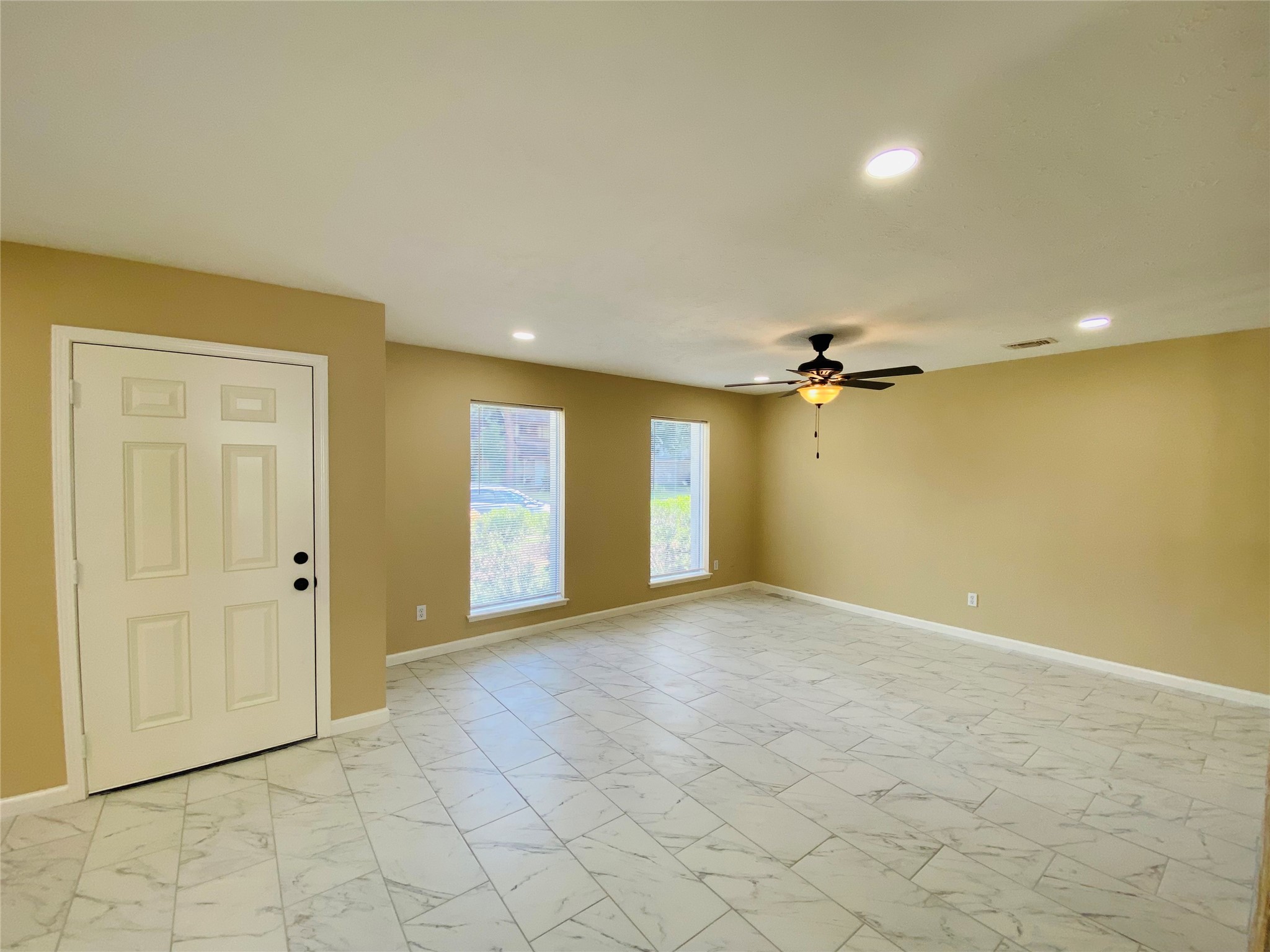14815 Earlswood Drive Property Photo 9