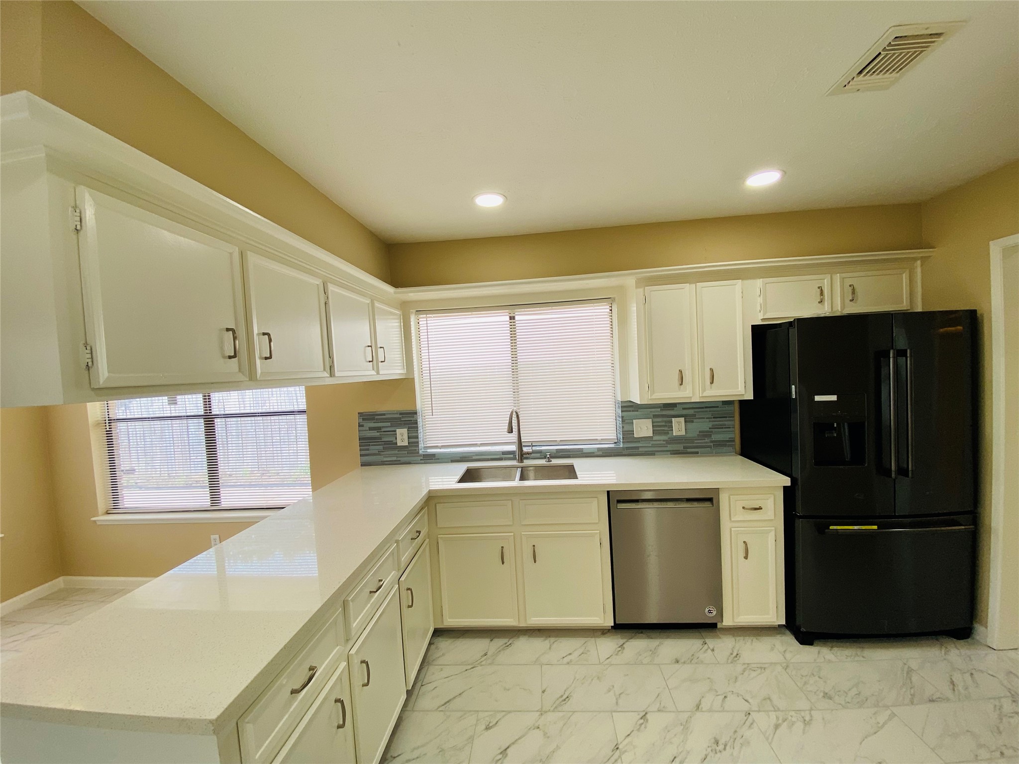 14815 Earlswood Drive Property Photo 16