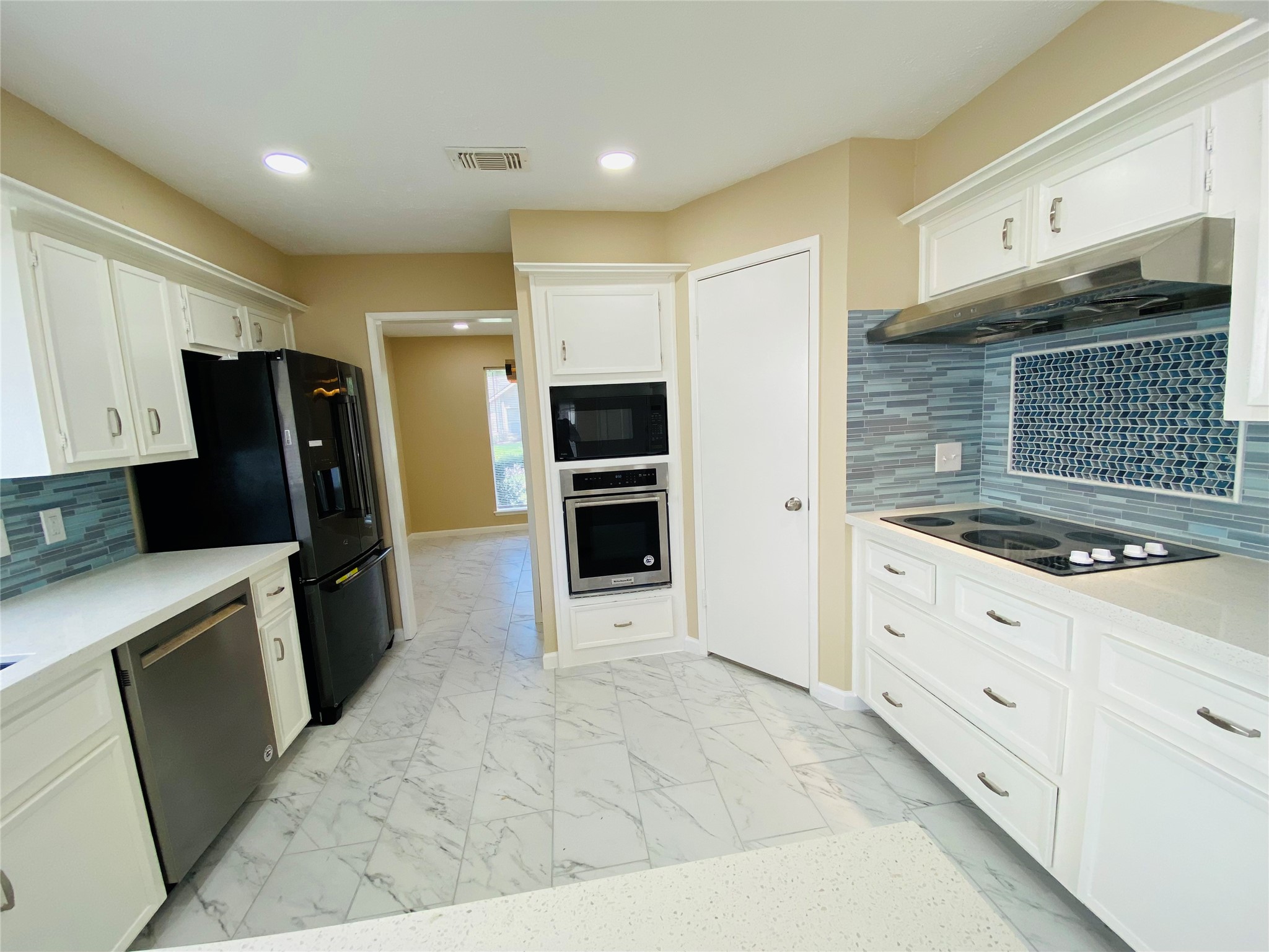 14815 Earlswood Drive Property Photo 17