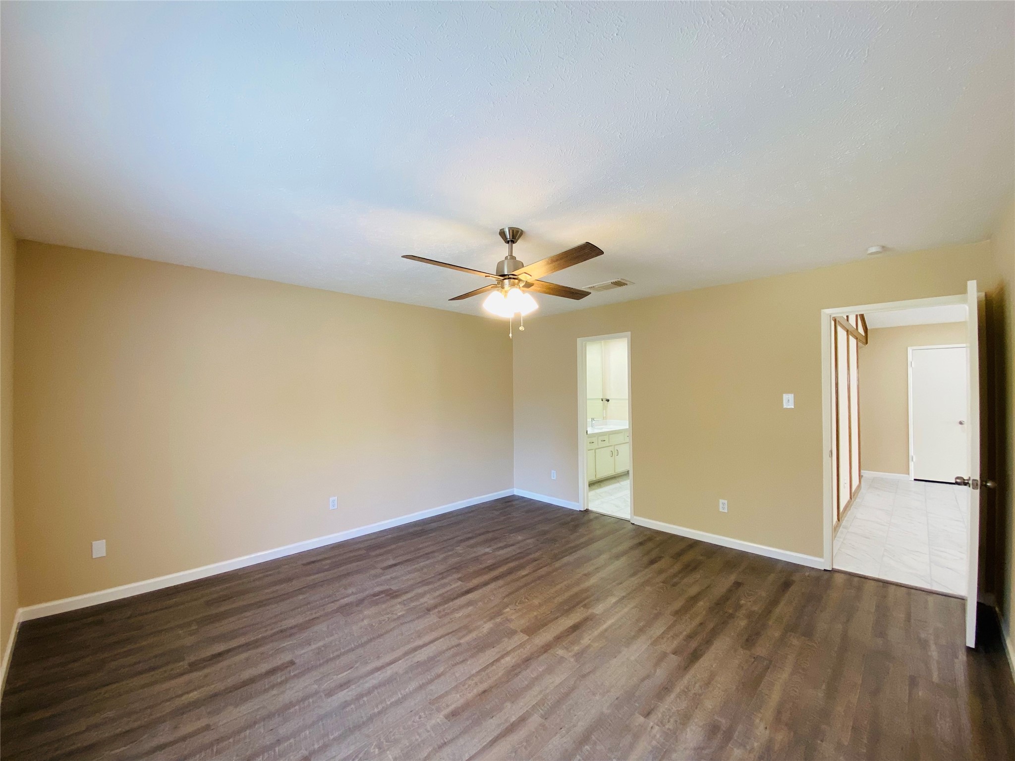 14815 Earlswood Drive Property Photo 19