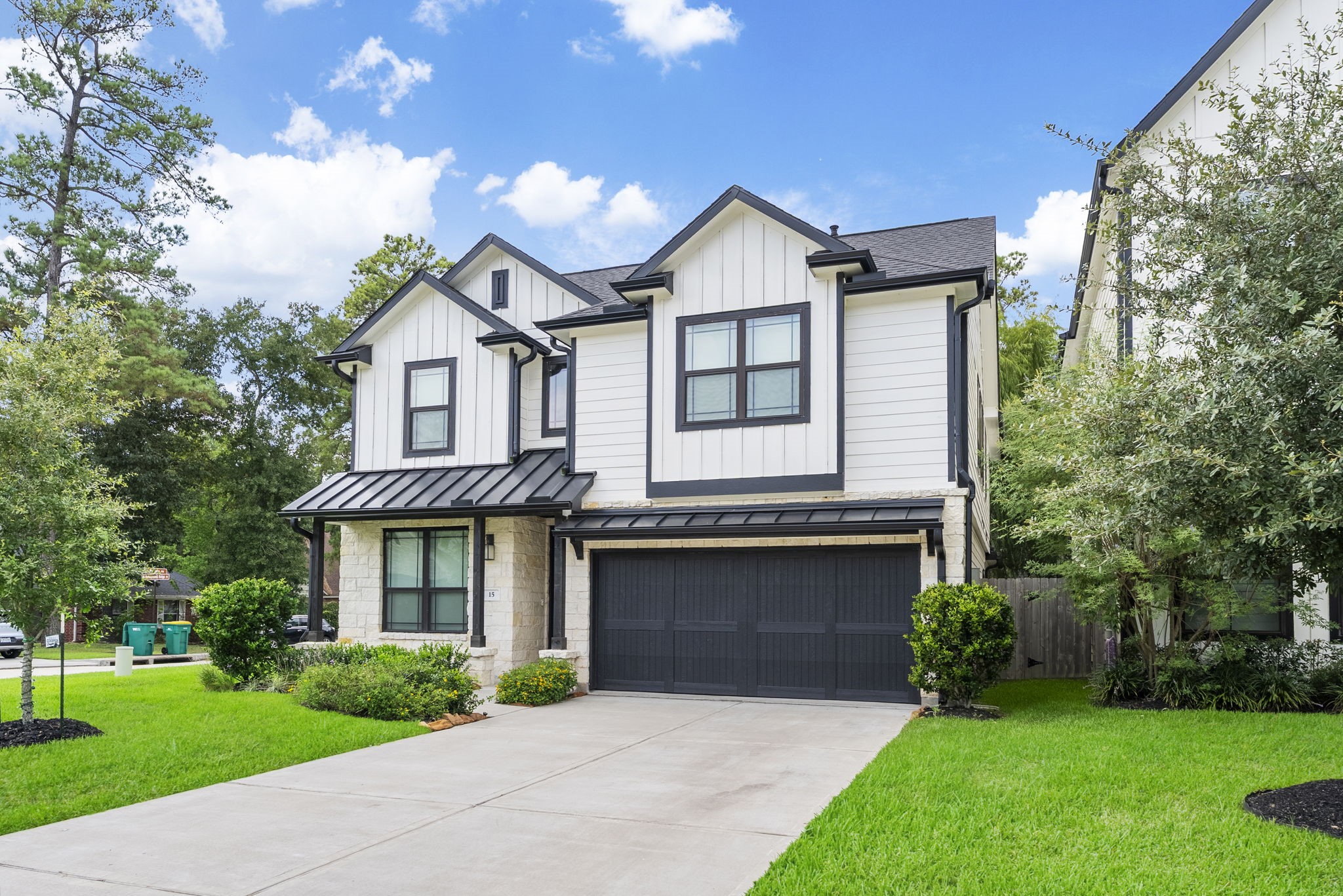 15 Honeycomb Ridge Place Property Photo 1