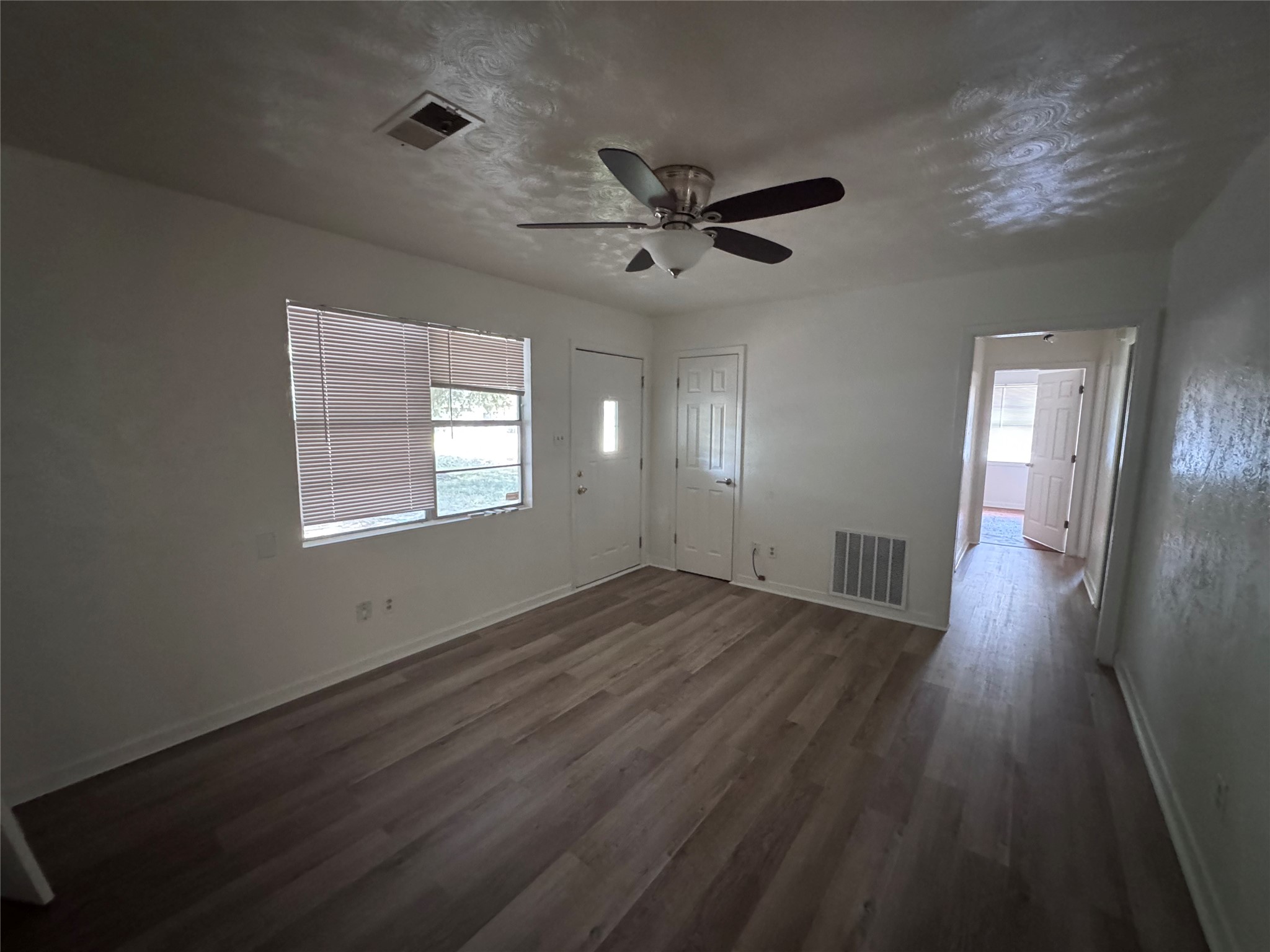 290 Clemmons Street Property Photo 3