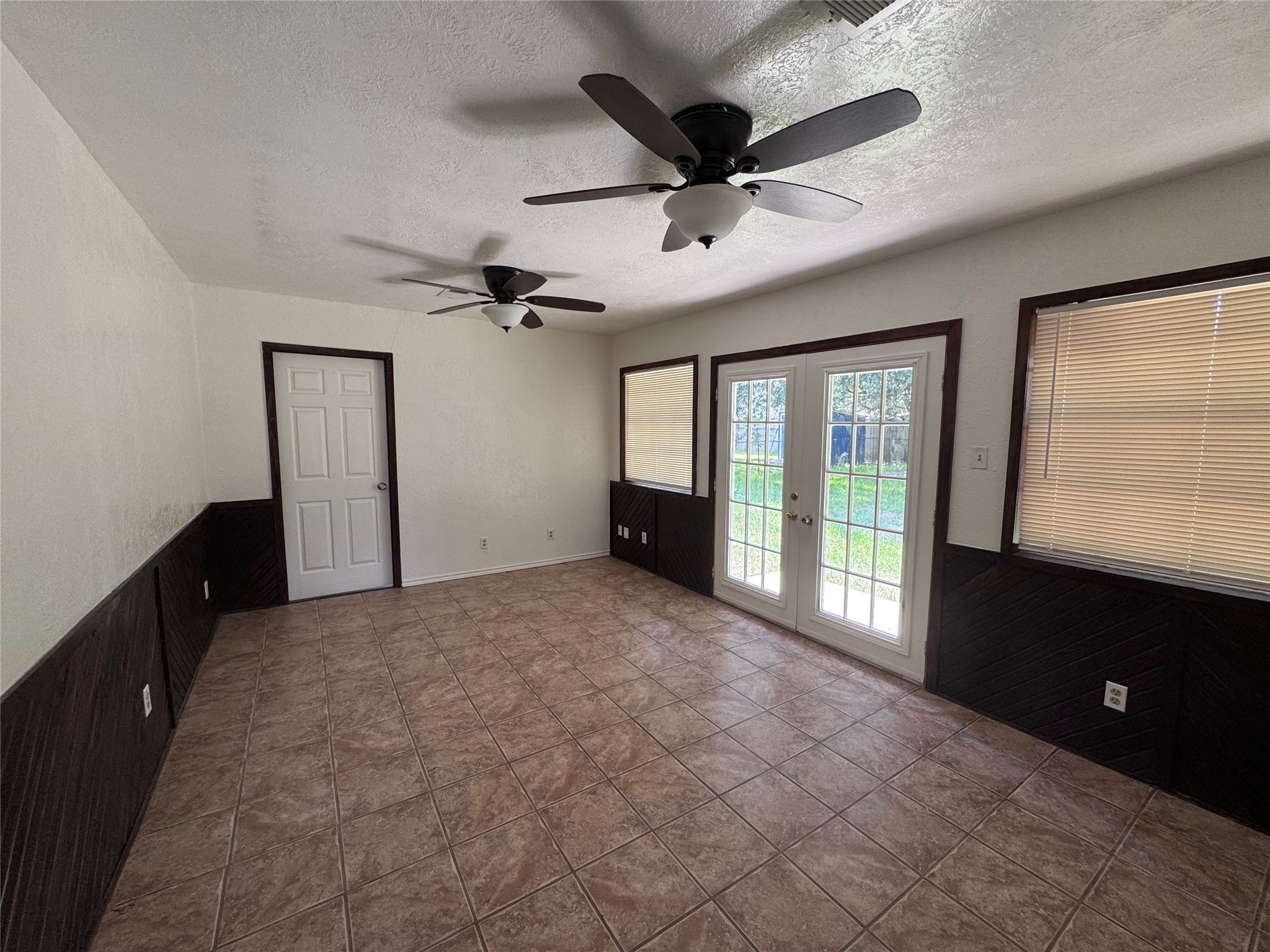 290 Clemmons Street Property Photo 9