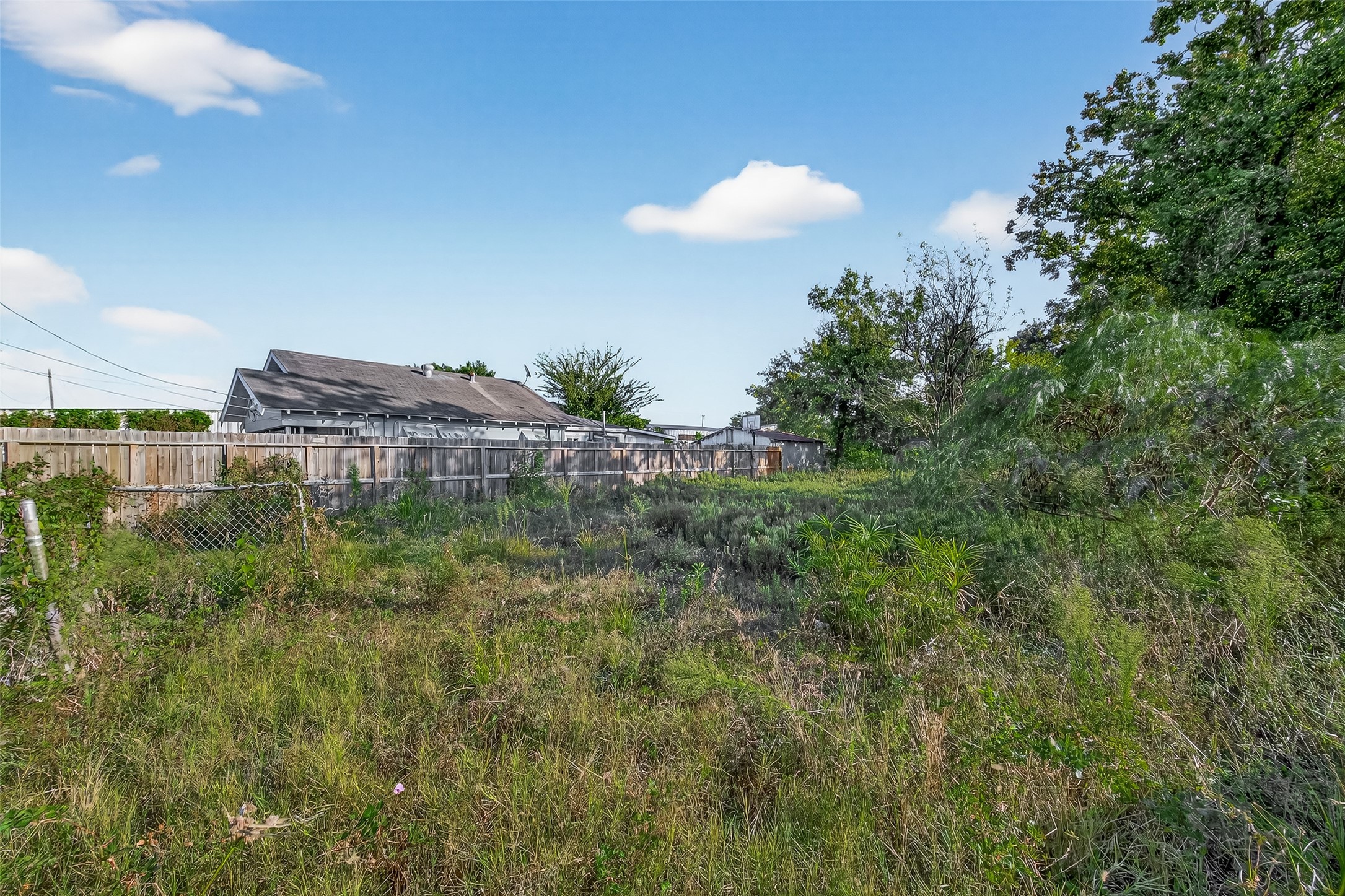 119 Sylvester Road Property Photo 7