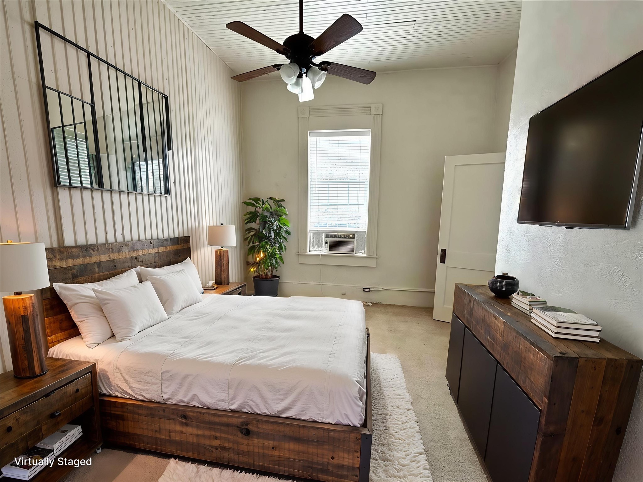 102 S Houston 1 Property Photo 5