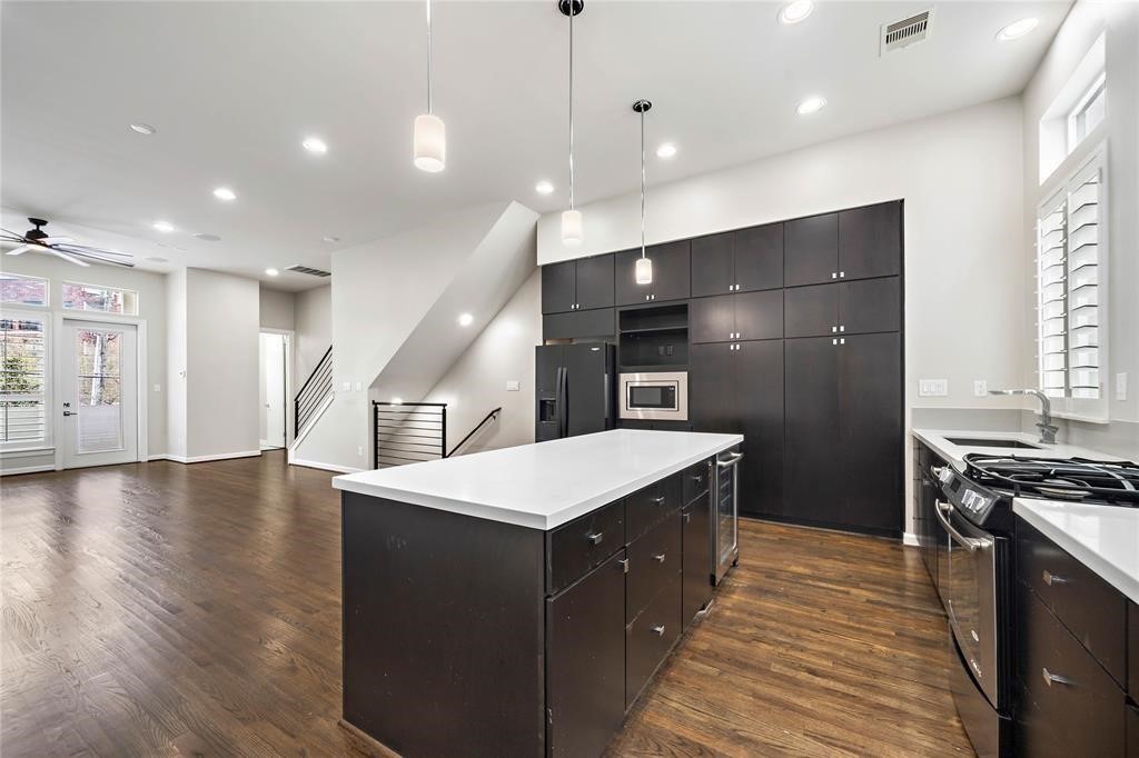 128 Pierce Street Property Photo 3