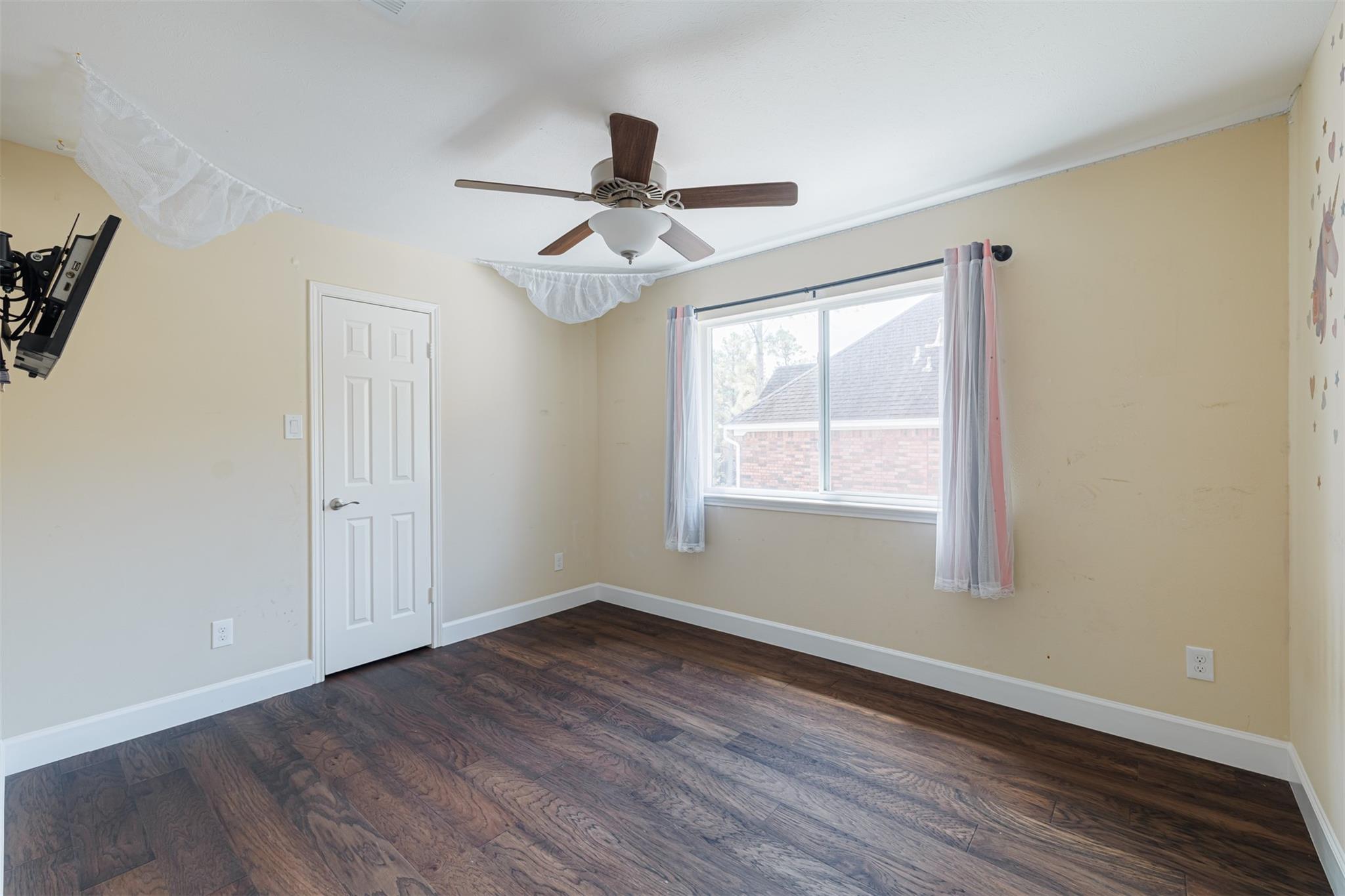 2822 Manion Drive Property Photo 22