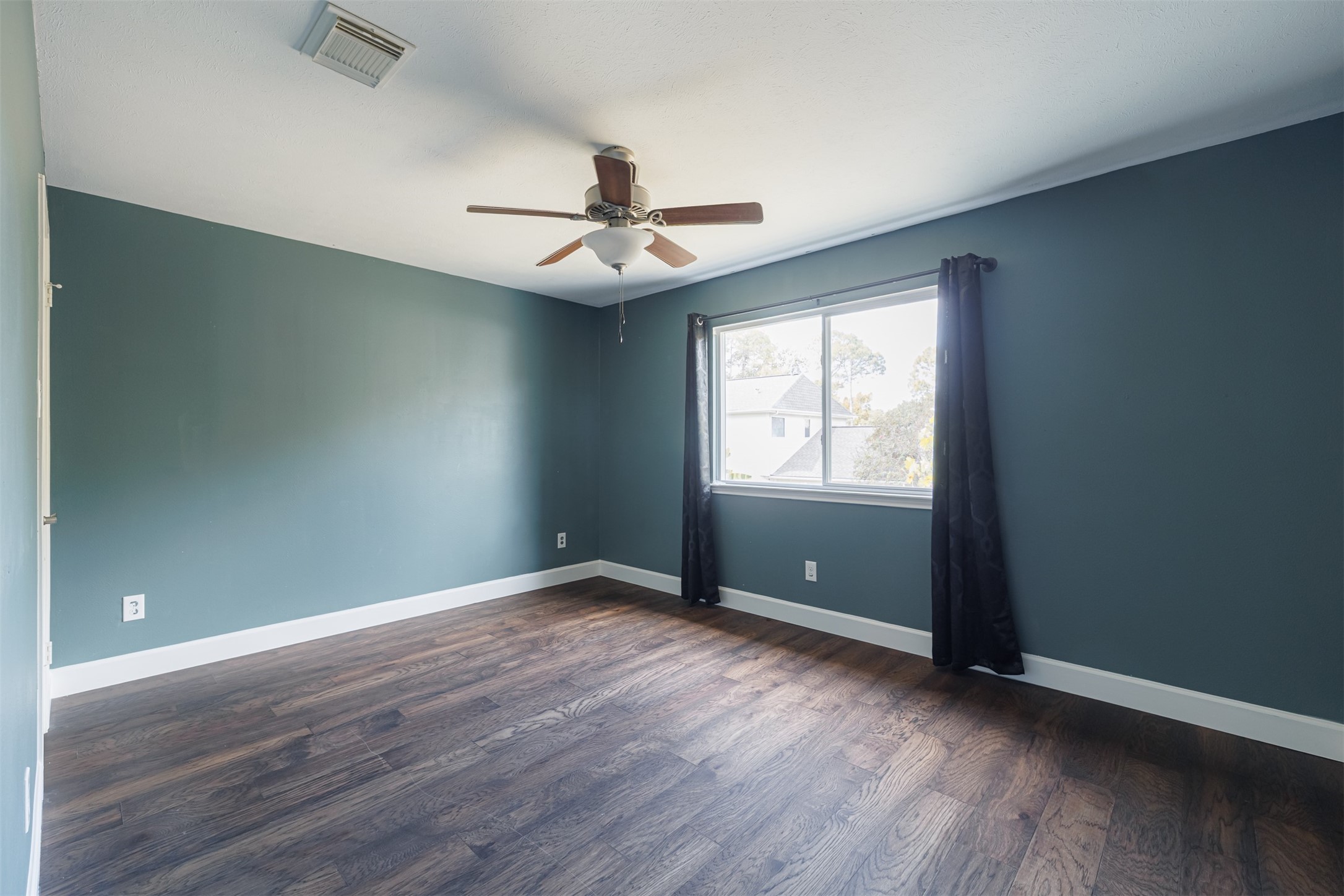 2822 Manion Drive Property Photo 23
