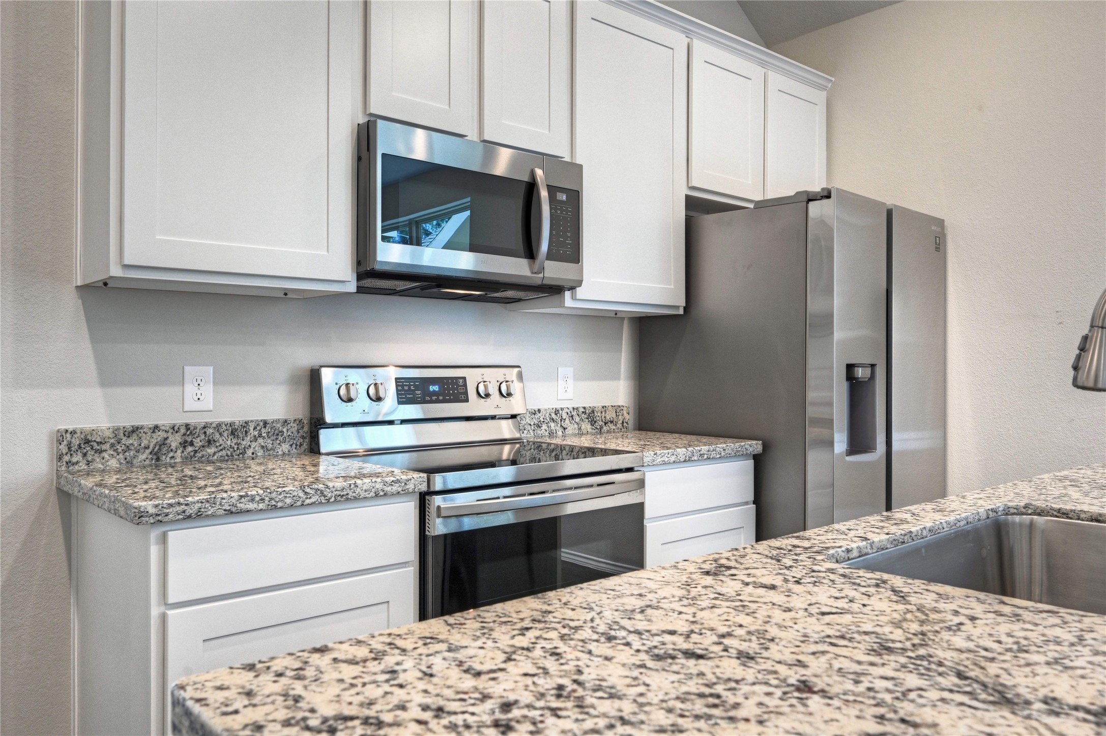 11416 Underwood Street Property Photo 6