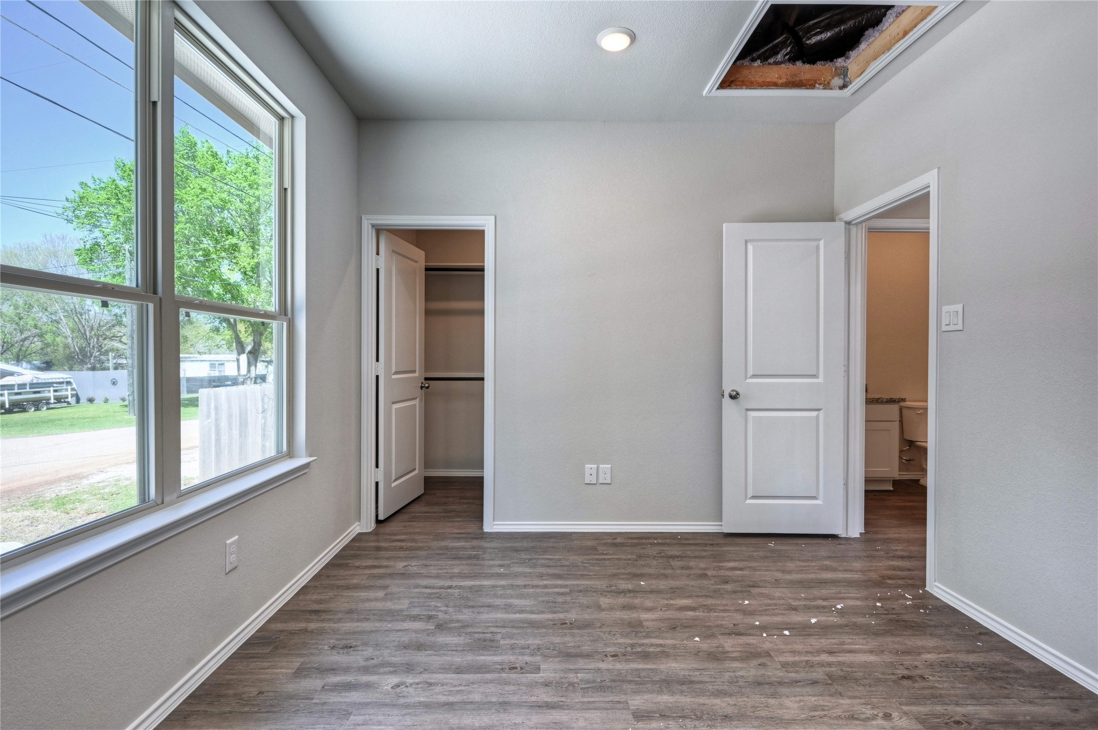 11416 Underwood Street Property Photo 13