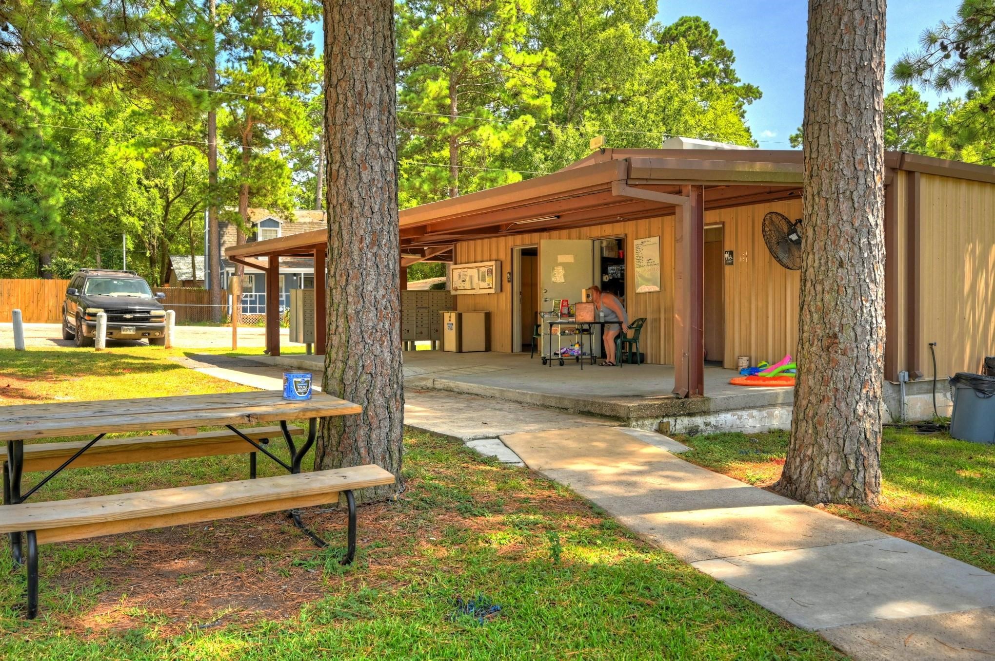 11416 Underwood Street Property Photo 37