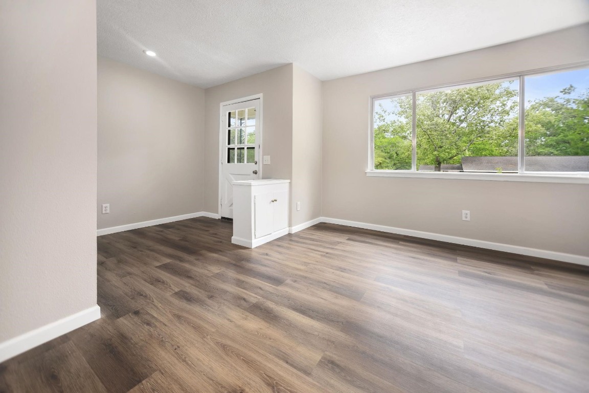 1105 Johnson Avenue Property Photo 7