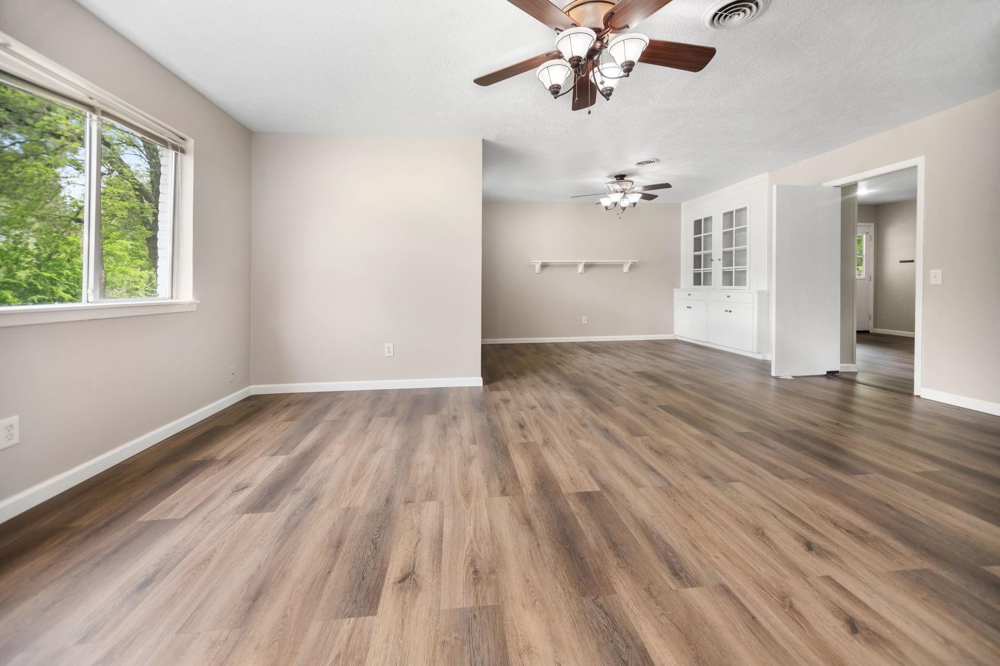 1105 Johnson Avenue Property Photo 8