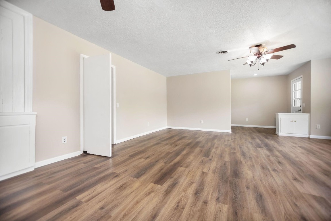 1105 Johnson Avenue Property Photo 9