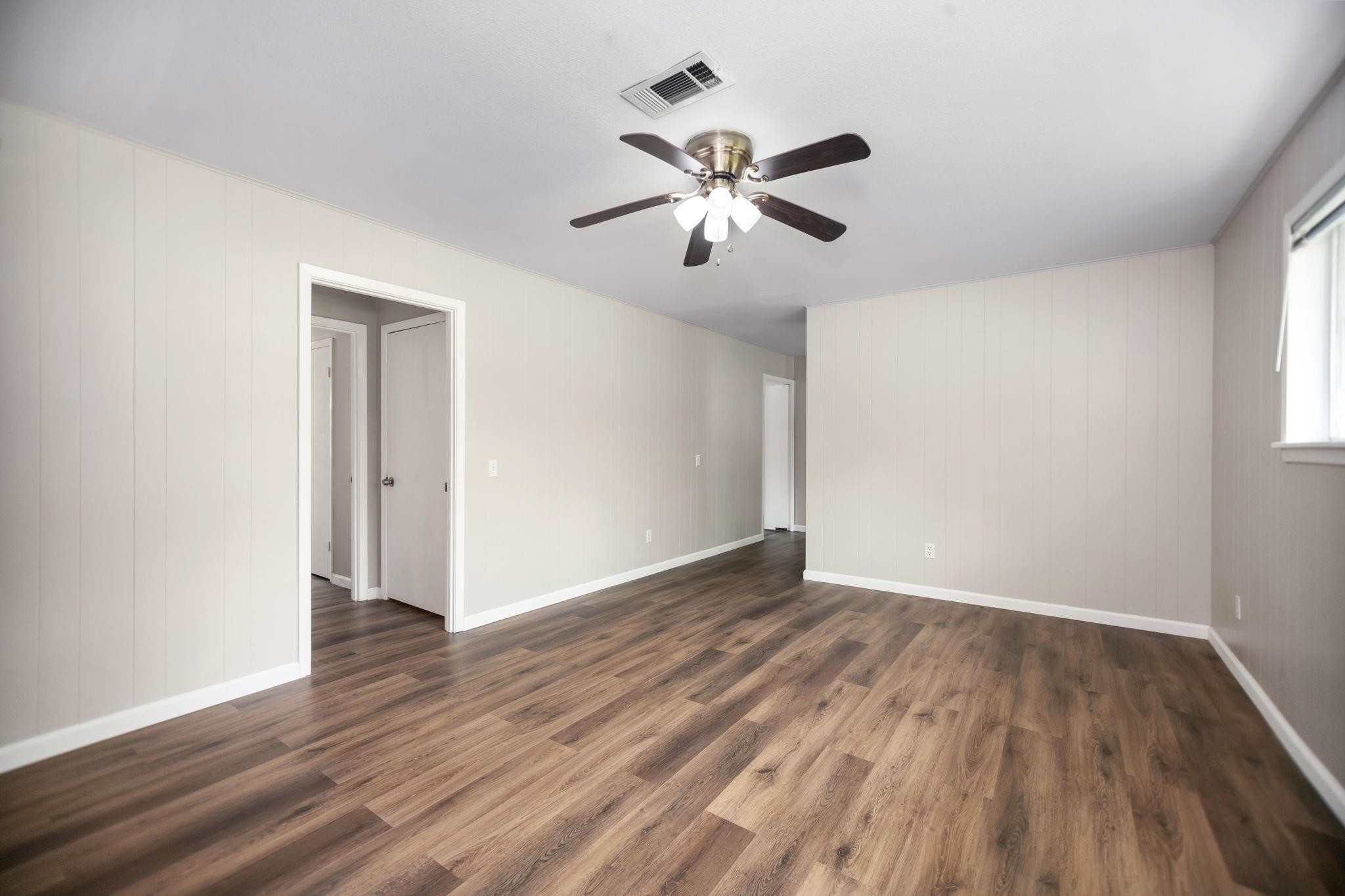 1105 Johnson Avenue Property Photo 11