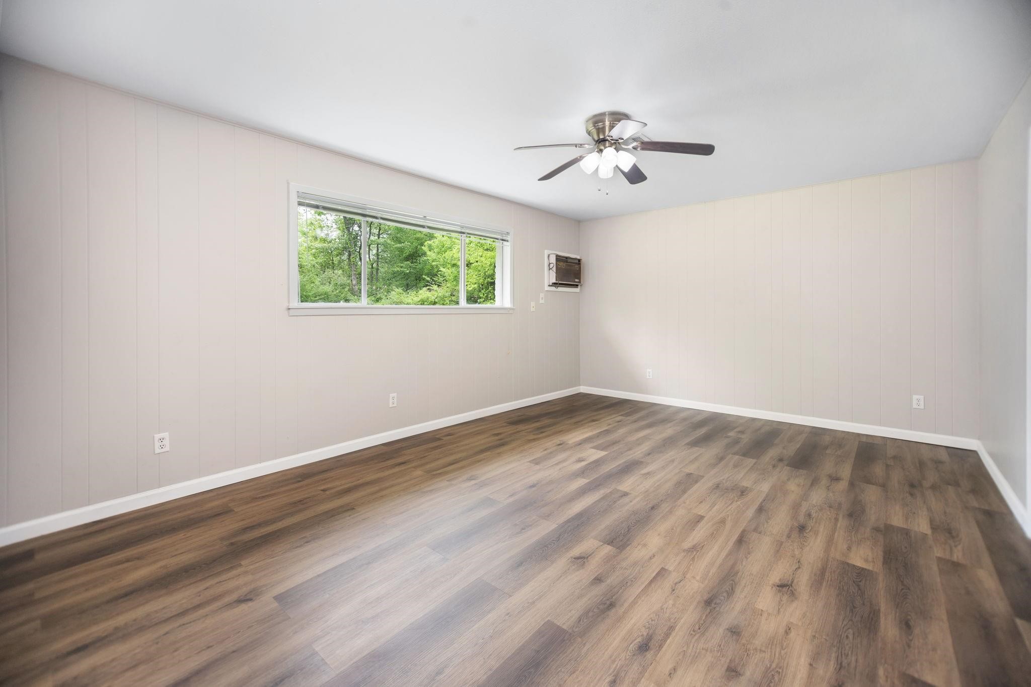 1105 Johnson Avenue Property Photo 12