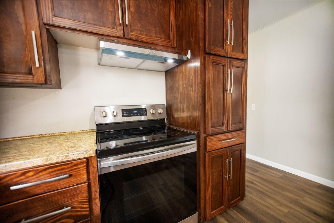 1105 Johnson Avenue Property Photo 23