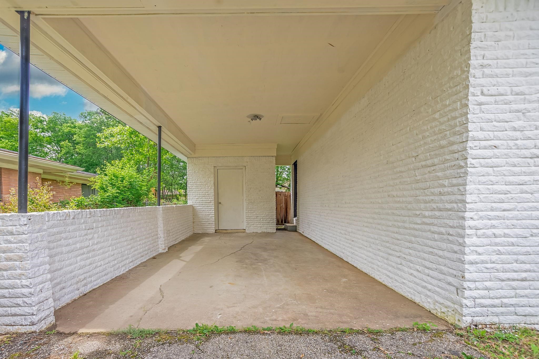 1105 Johnson Avenue Property Photo 25