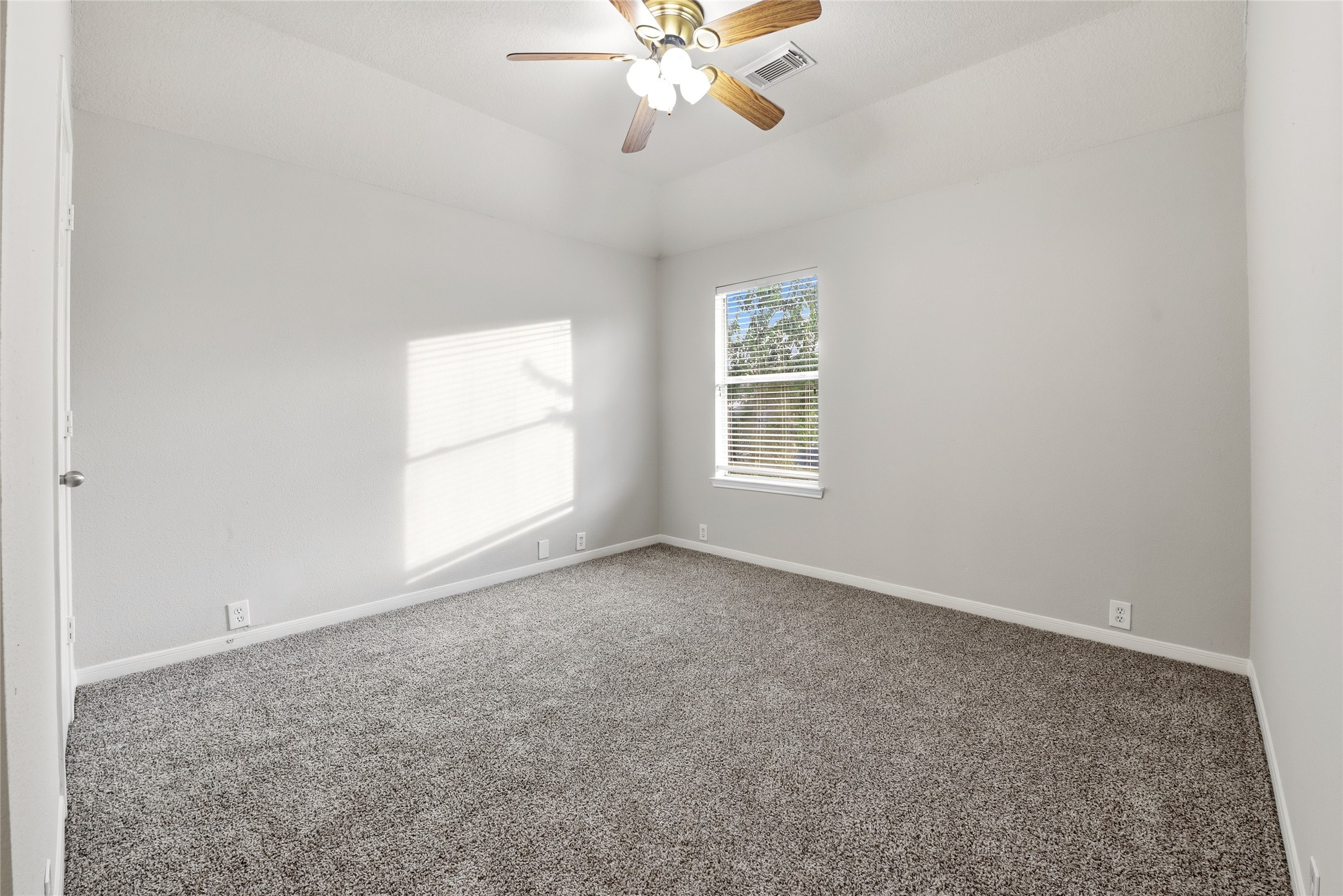3227 Nickwill Way Property Photo 34