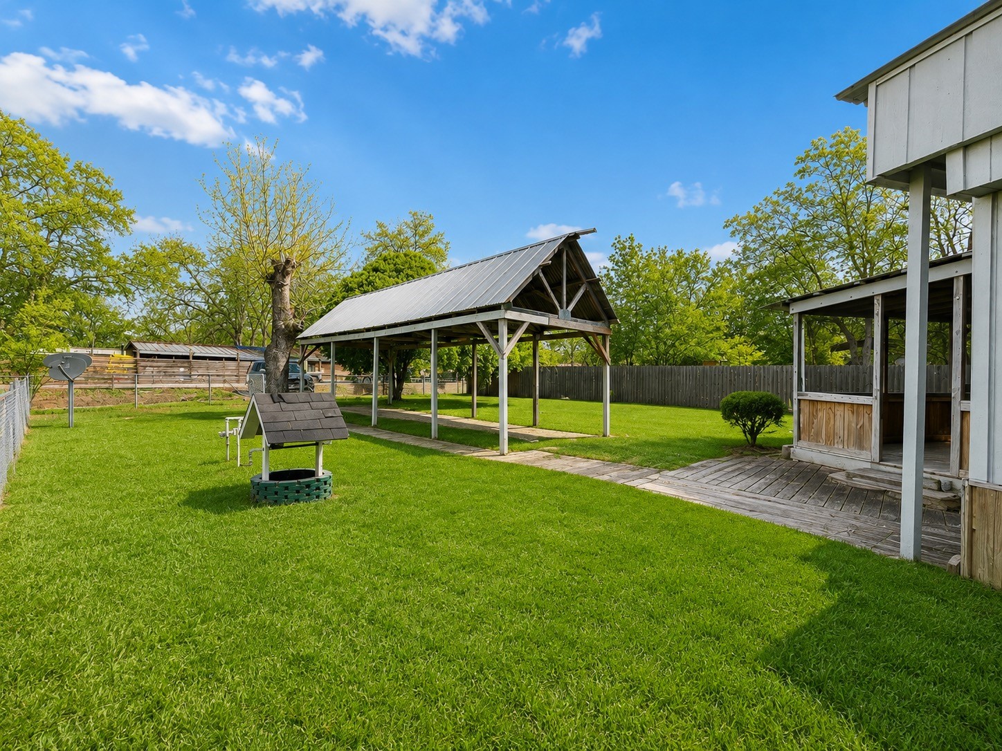 1508 Darden Drive Property Photo 2